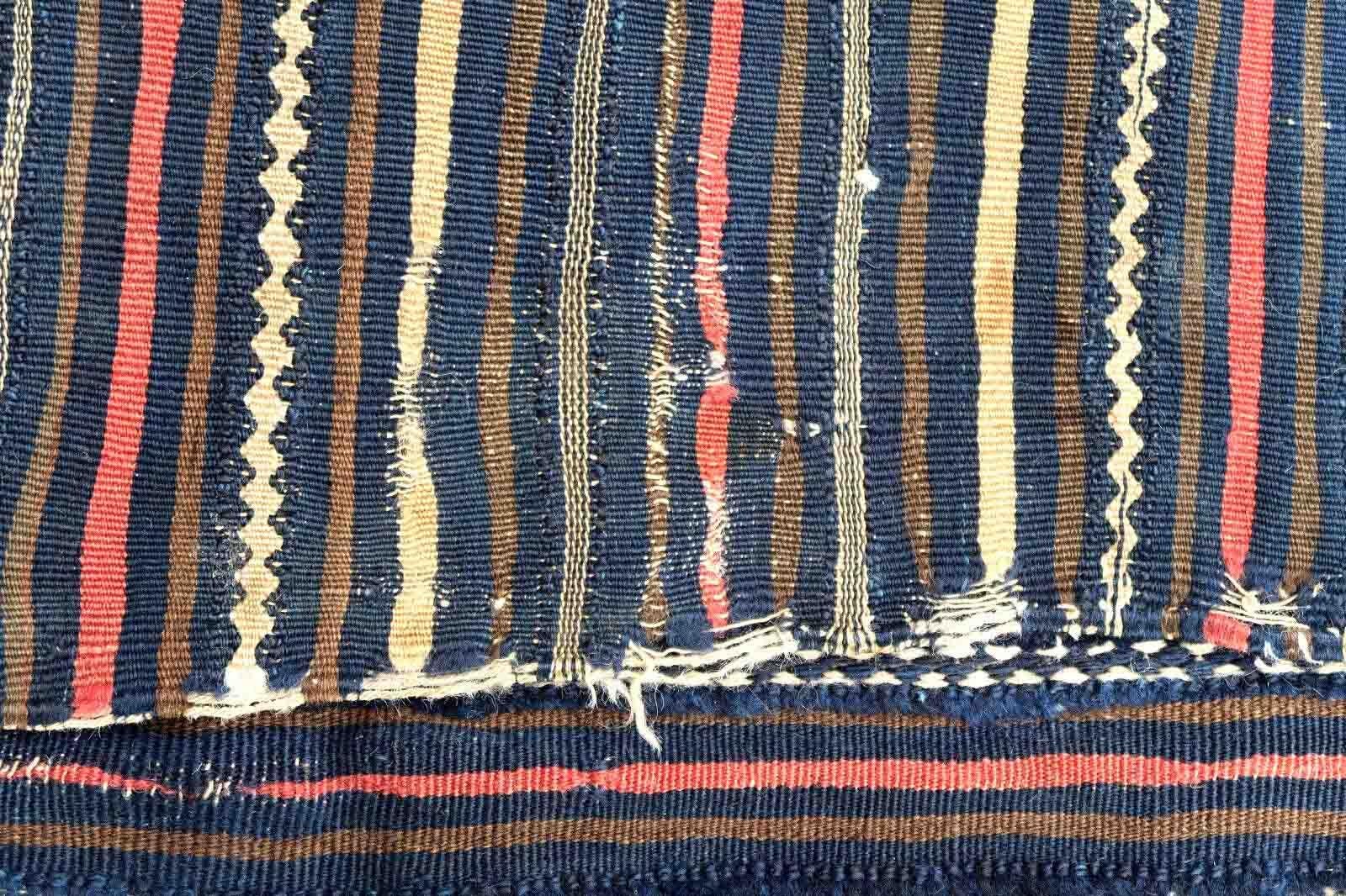 Handmade Antique Moroccan Berber Collectible Kilim, 1880s, 1p136 In Fair Condition For Sale In Bordeaux, FR