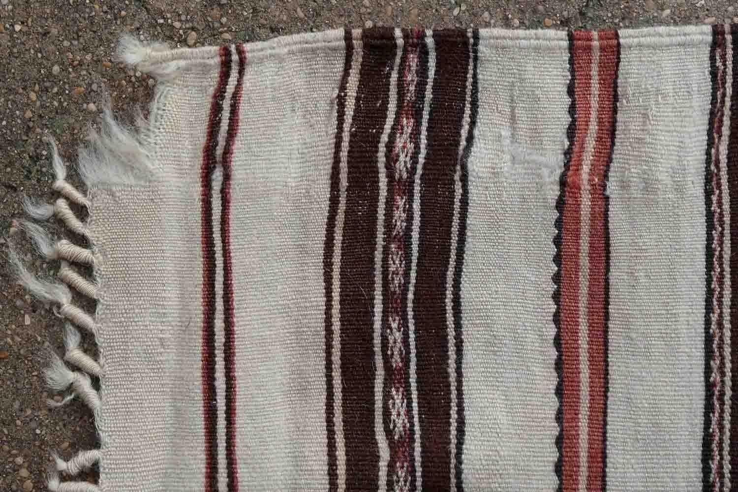 Handmade Antique Moroccan Berber Kilim, 1900s, 1p145 In Fair Condition For Sale In Bordeaux, FR