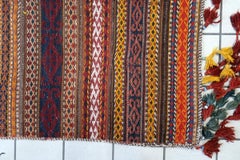 Handgefertigter antiker marokkanischer Berber-Kelim-Teppich 3.7' x 5.1' 1930er Jahre - 1C1157