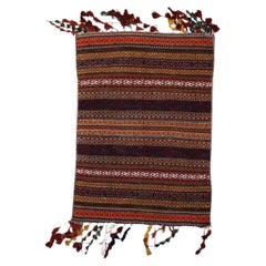 Handgefertigter antiker marokkanischer Berber-Kelim-Teppich 3.7' x 5.1' 1930er Jahre - 1C1157