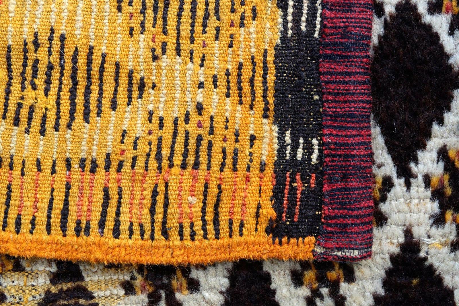 Handgefertigter antiker marokkanischer Berberteppich, 1900er Jahre, 1P58 (Marokkanisch) im Angebot