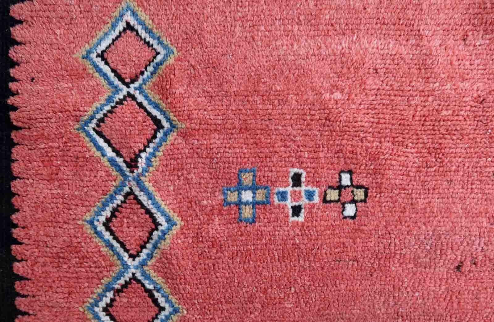 Handmade Antique Moroccan Berber Rug, 1920s, 1P99 In Good Condition For Sale In Bordeaux, FR