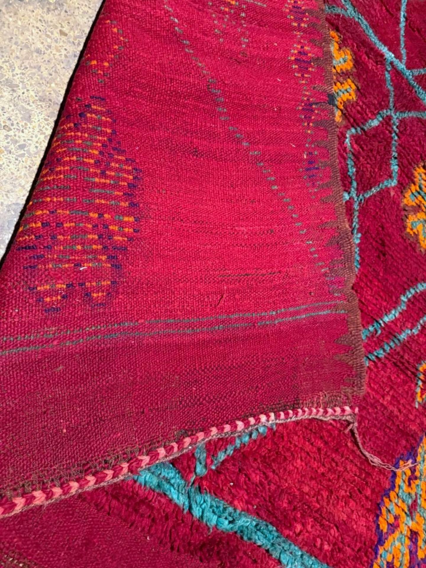 Annodato a mano Tappeto berbero marocchino antico fatto a mano 6' x 10.7, anni '20 - 2B89 in vendita