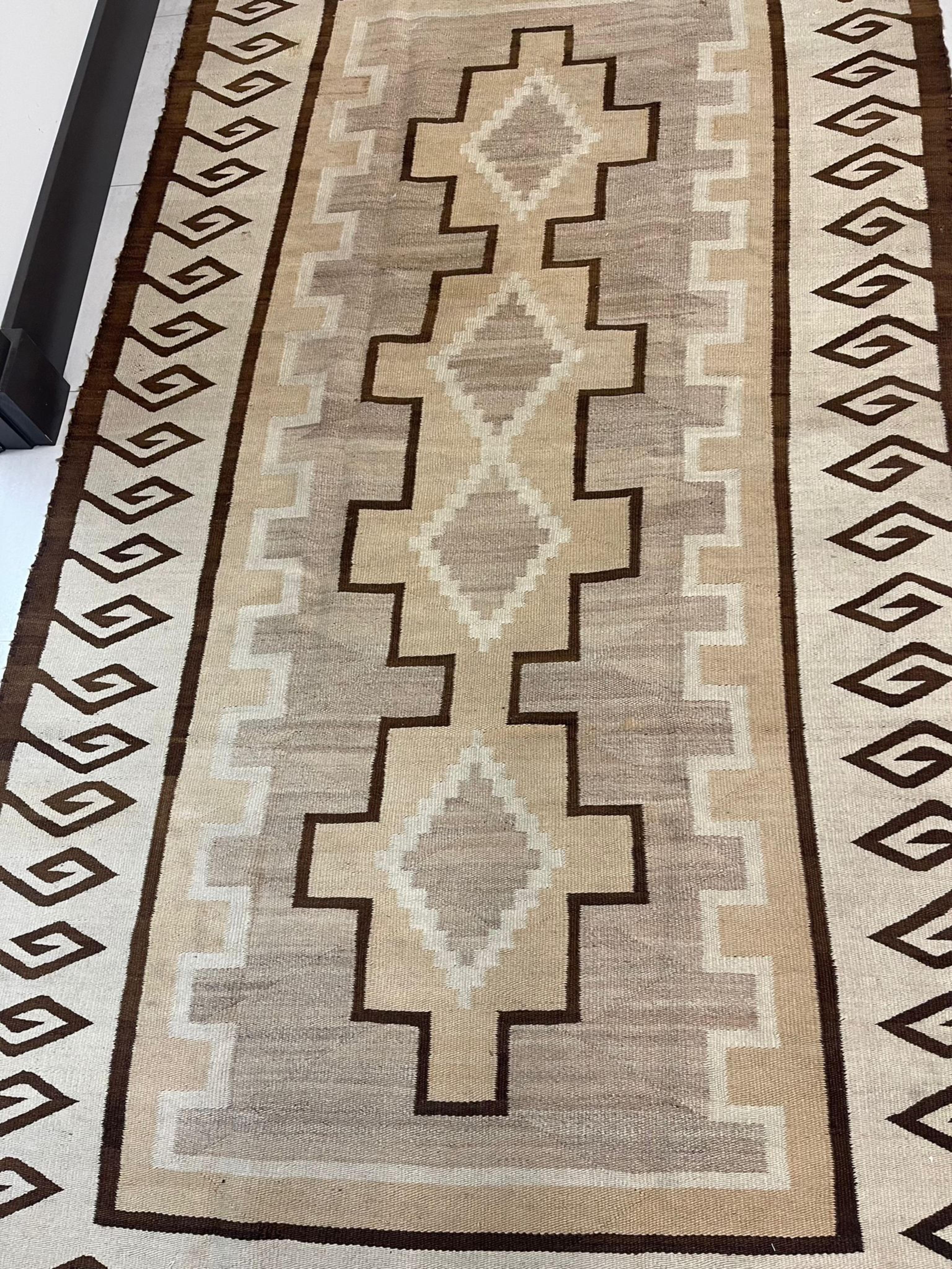 Navajo Rug Value Handmade antique Native American Navajo rug 4.2' x 7.3' 1900s - 2B11 ...