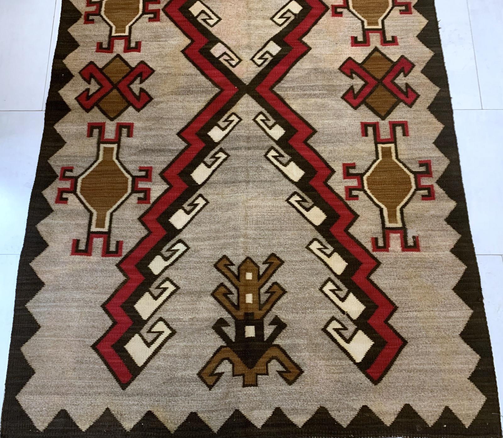 Handmade Antique Native American Navajo Rug 4.3' x 6.3', 1910s - 2B65 For Sale 1