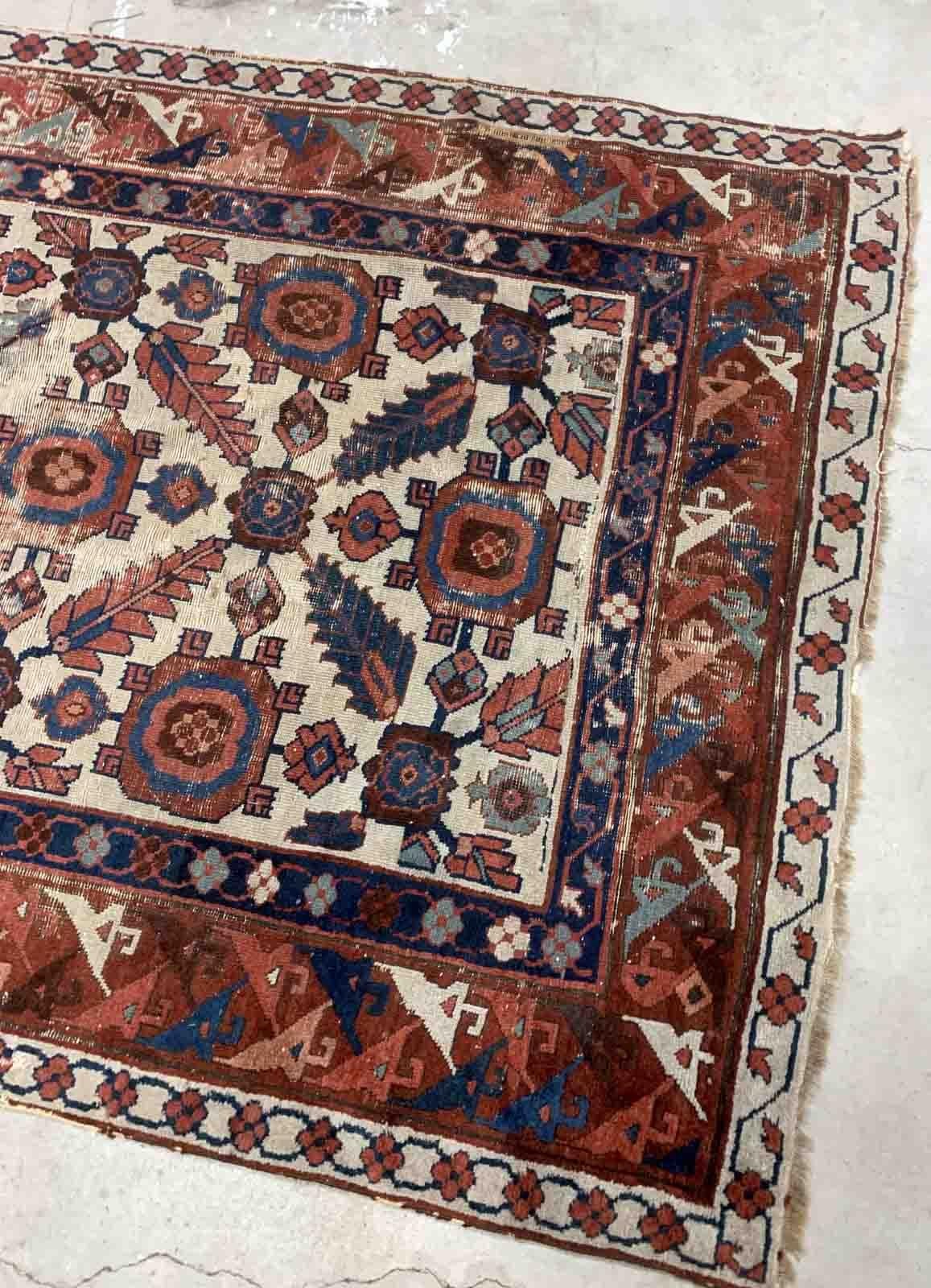 Handgefertigter antiker Teppich im North-West-Stil, 1820er Jahre, 1B952 im Angebot 1