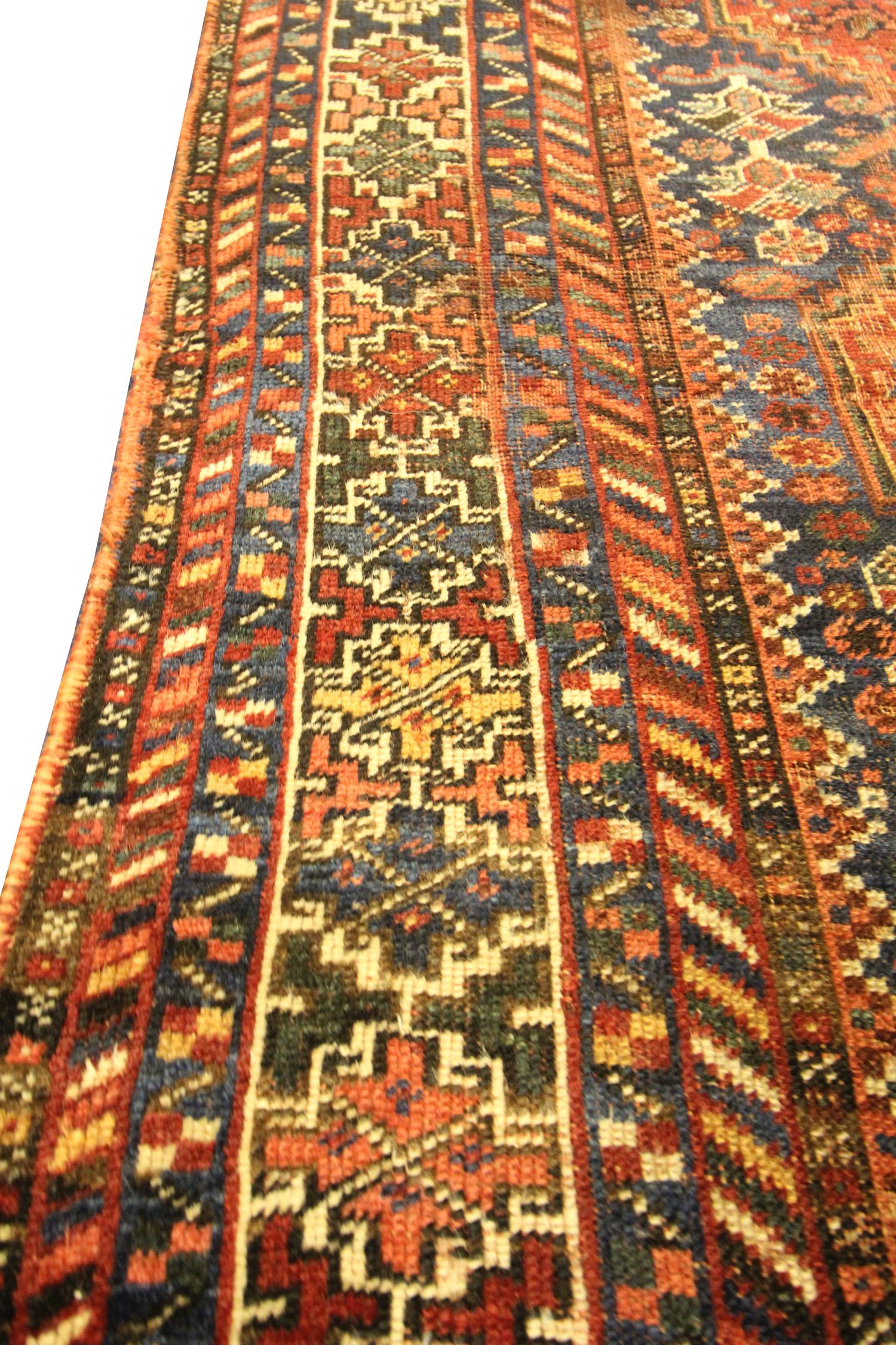 Handmade Antique Oriental Caucasian Rug, Small Traditional Wool Carpet In Good Condition For Sale In Hampshire, GB