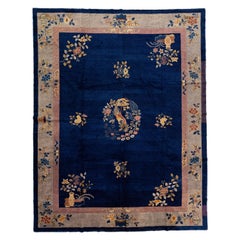 Tappeto antico fatto a mano in lana cinese blu di Pechino con design floreale classico