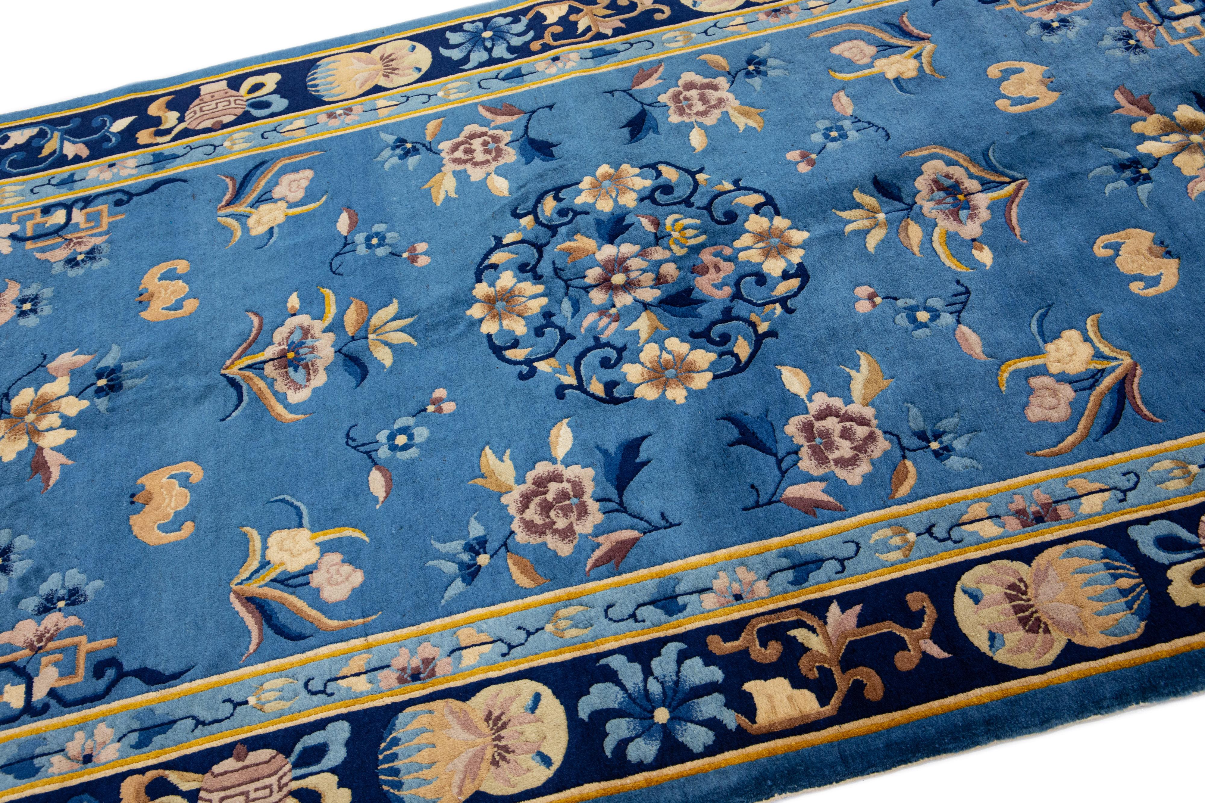 Alfombra china antigua hecha a mano de lana azul de Pekín con diseño floral integral Exportación china en venta