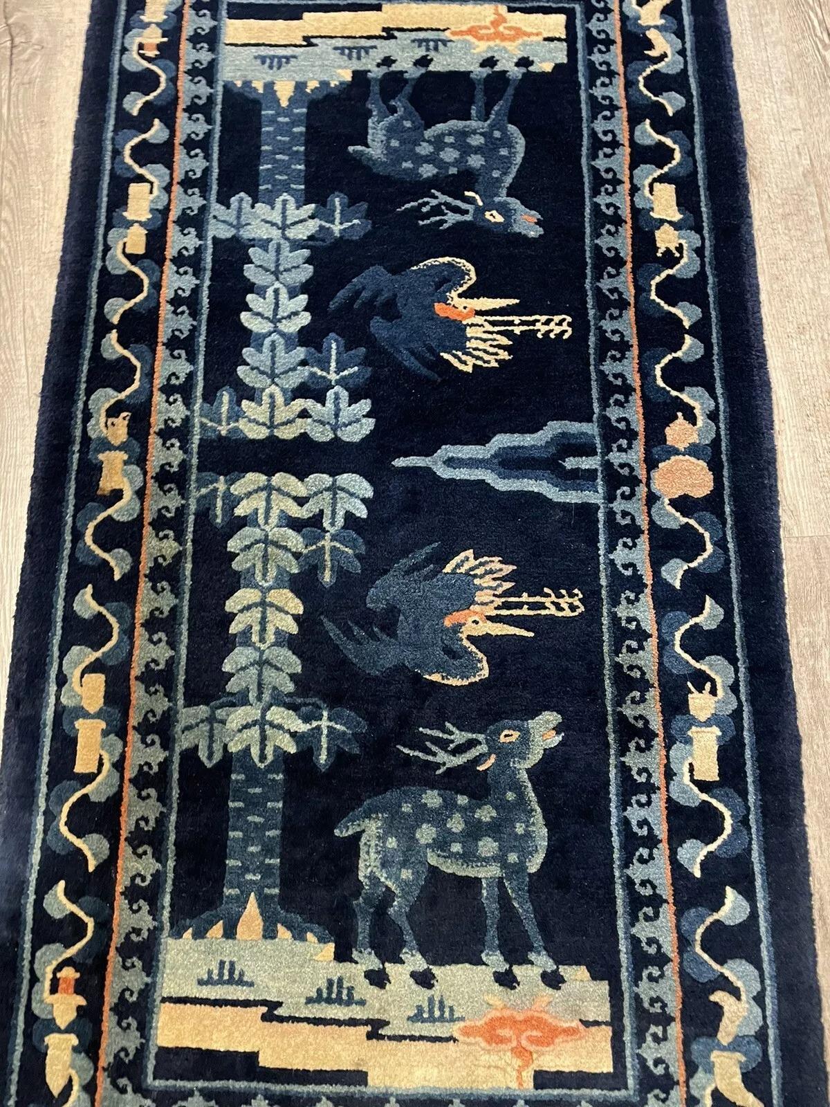 Tapis chinois pékinois ancien fait à la main de 1,8' x 3,6', années 1900 - 1N46 en vente 4