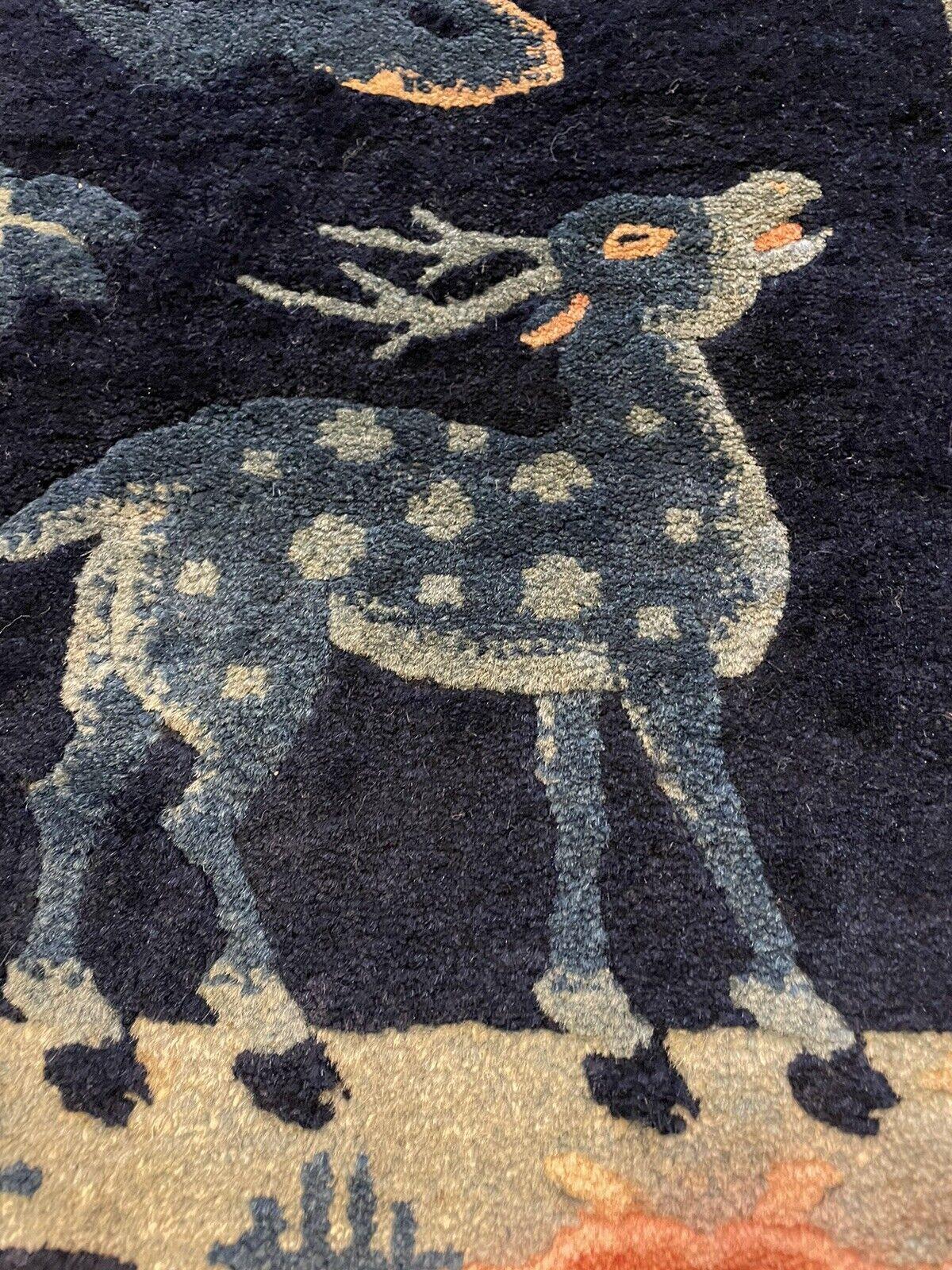Début du 20ème siècle Tapis chinois pékinois ancien fait à la main de 1,8' x 3,6', années 1900 - 1N46 en vente