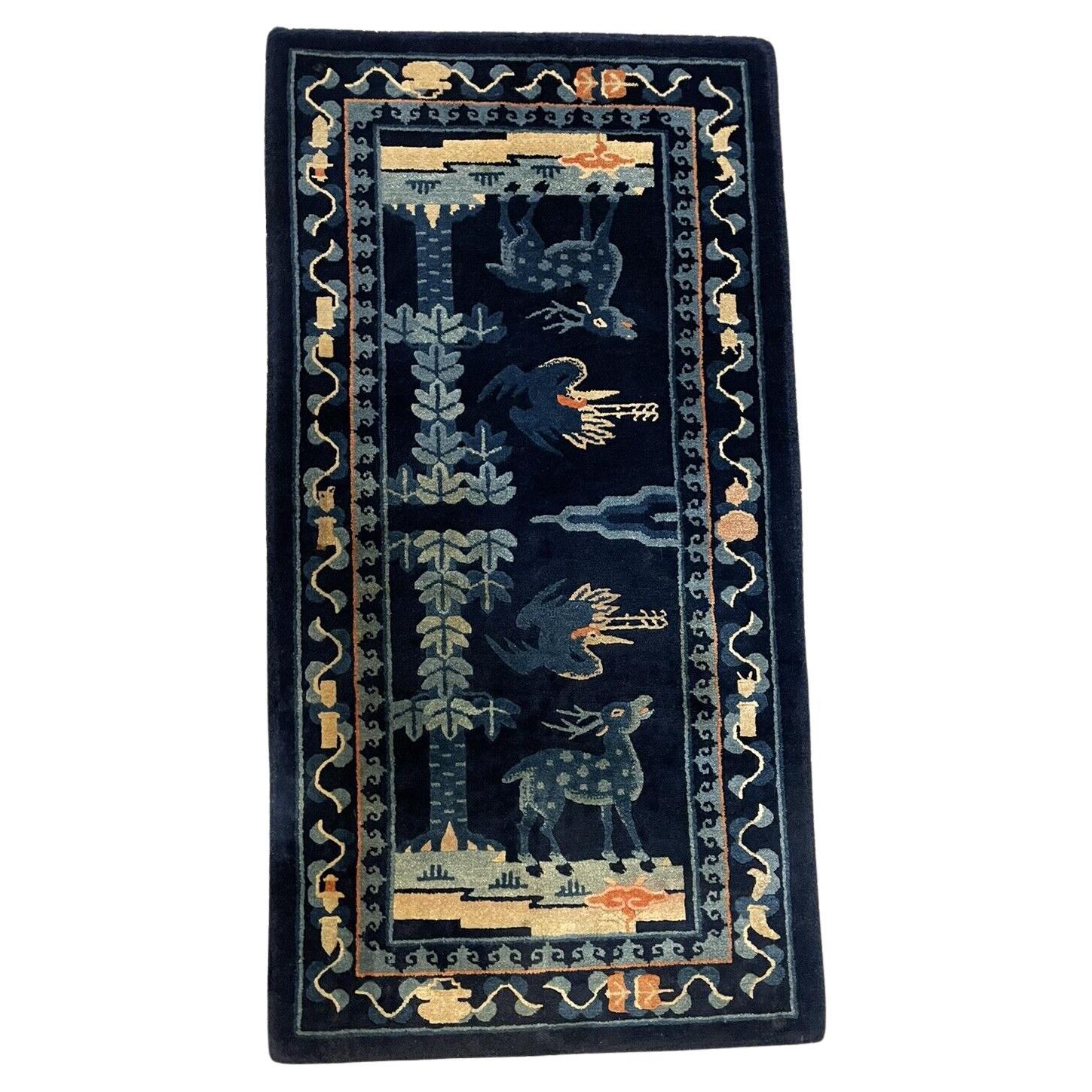 Tapis chinois pékinois ancien fait à la main de 1,8' x 3,6', années 1900 - 1N46