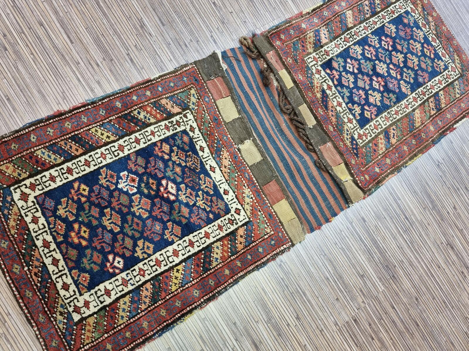 Sac de collection persan antique Afshar fait à la main 1,7' x 4,5' 1900s - 1D148 en vente 4