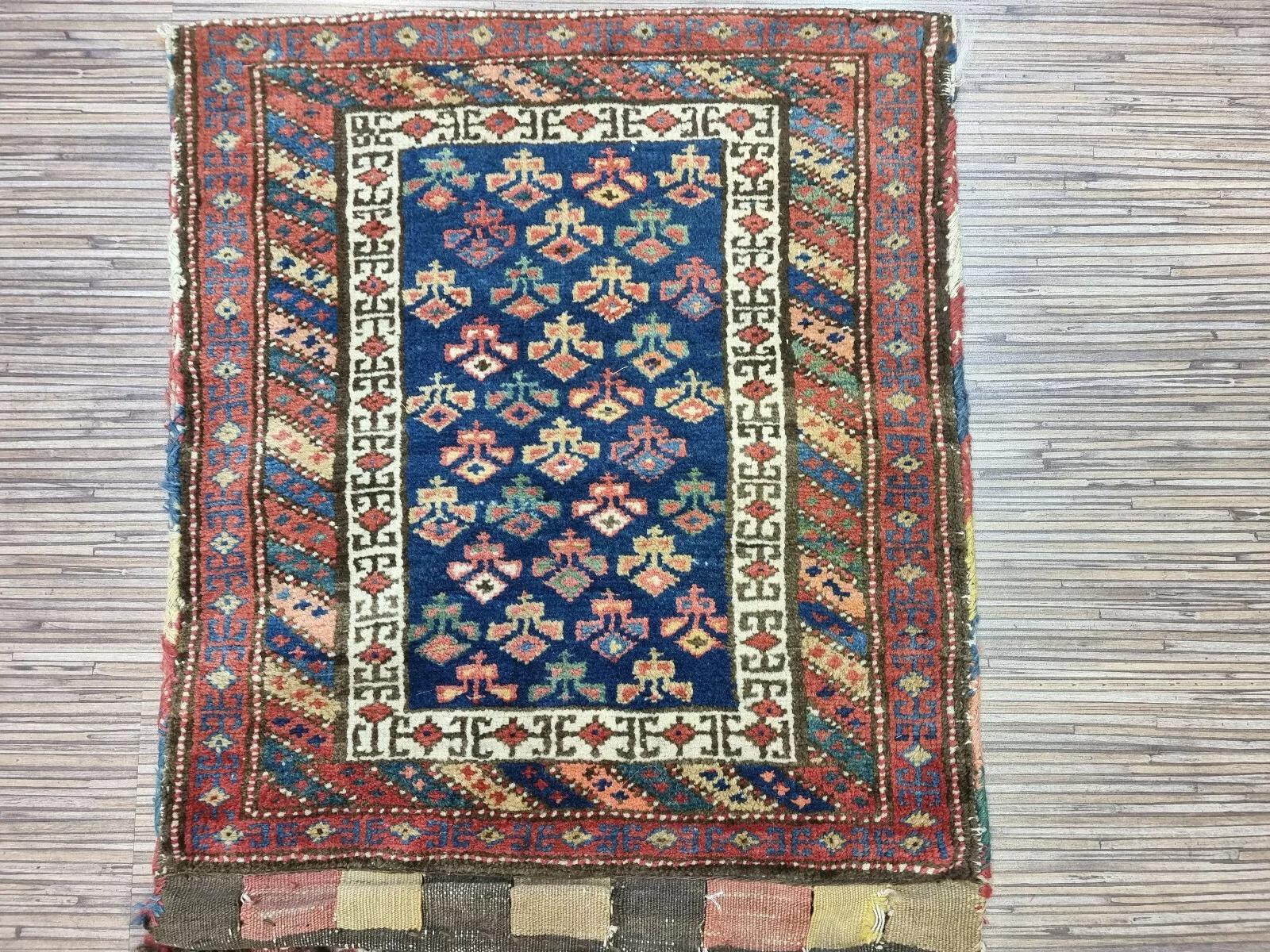 Noué à la main Sac de collection persan antique Afshar fait à la main 1,7' x 4,5' 1900s - 1D148 en vente