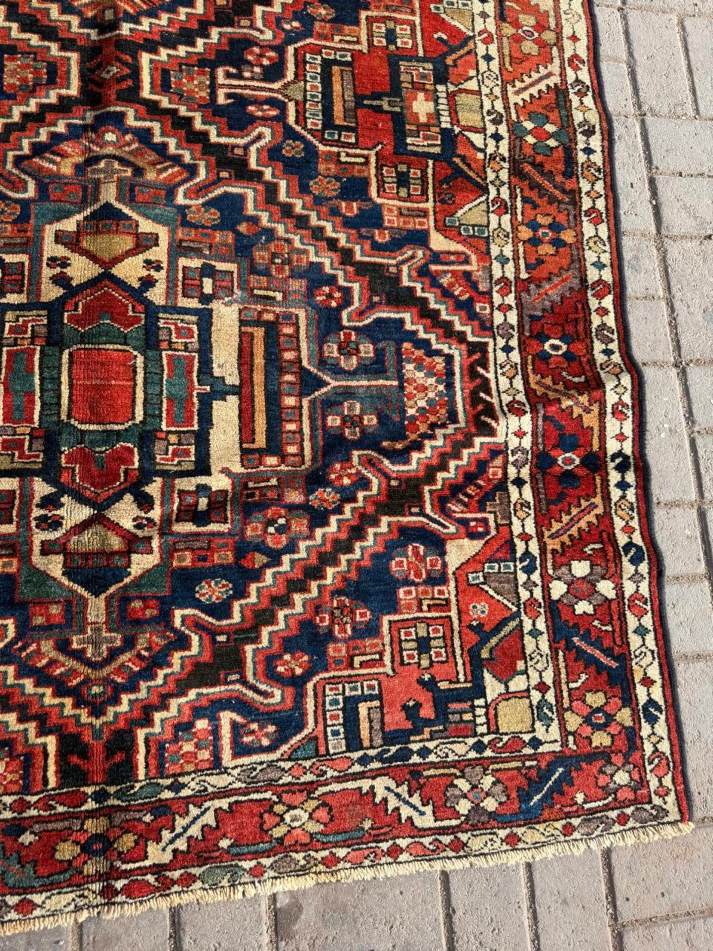 Tapis ancien persan Bakhtiari fait main 5' x 6.4', 1920 - 2B99 Bon état - En vente à Bordeaux, FR