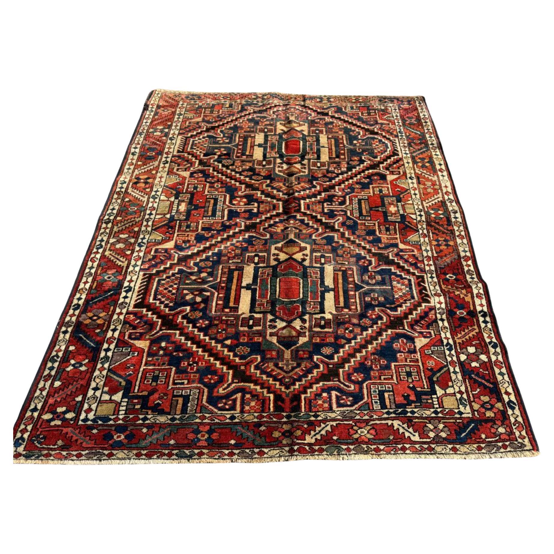 Tapis ancien persan Bakhtiari fait main 5' x 6.4', 1920 - 2B99