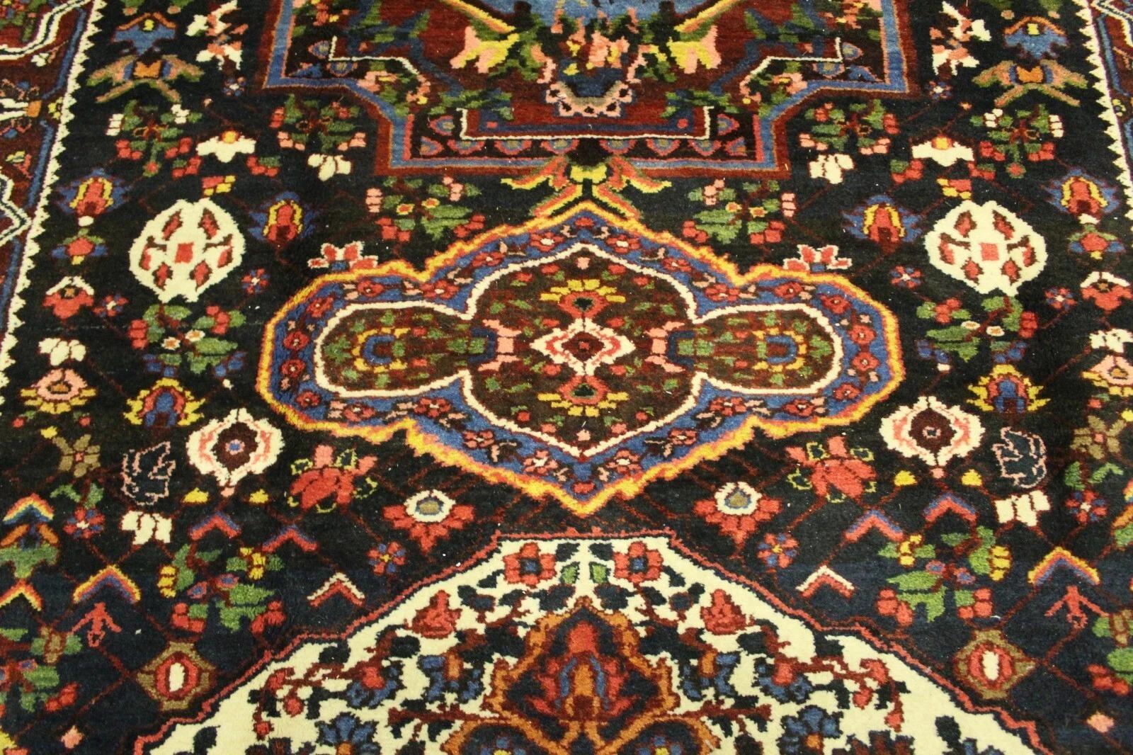 Français Tapis ancien persan Bakhtiari fait main 5.9' x 15.7', 1920 - 1K10 en vente