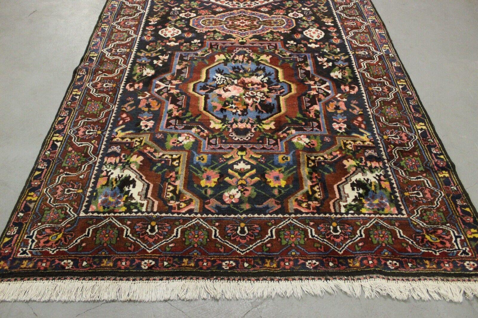 Tapis ancien persan Bakhtiari fait main 5.9' x 15.7', 1920 - 1K10 en vente 2