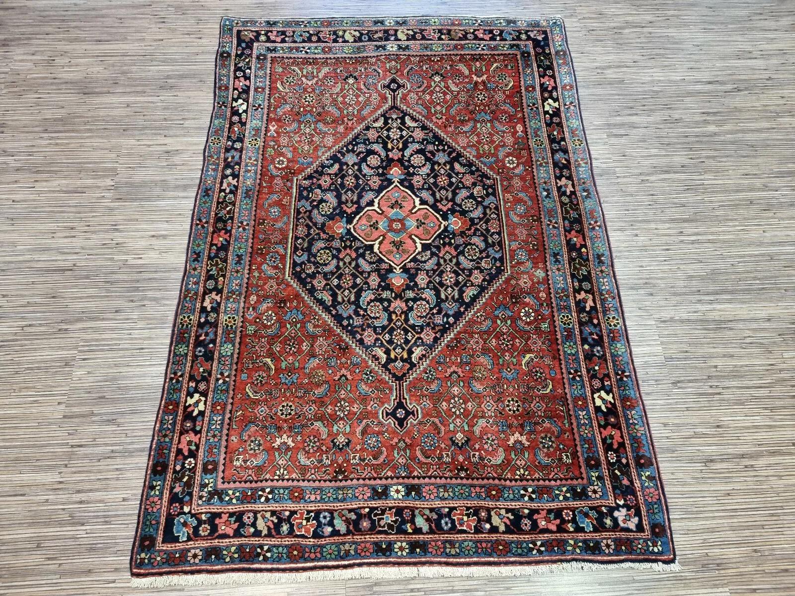Handmade Antique Persian Bidjar Rug 3.5' x 5.2' 1910s - 1D178 For Sale 4