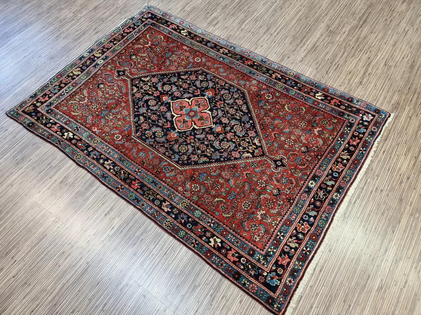 Handmade Antique Persian Bidjar Rug 3.5' x 5.2' 1910s - 1D178 For Sale 3