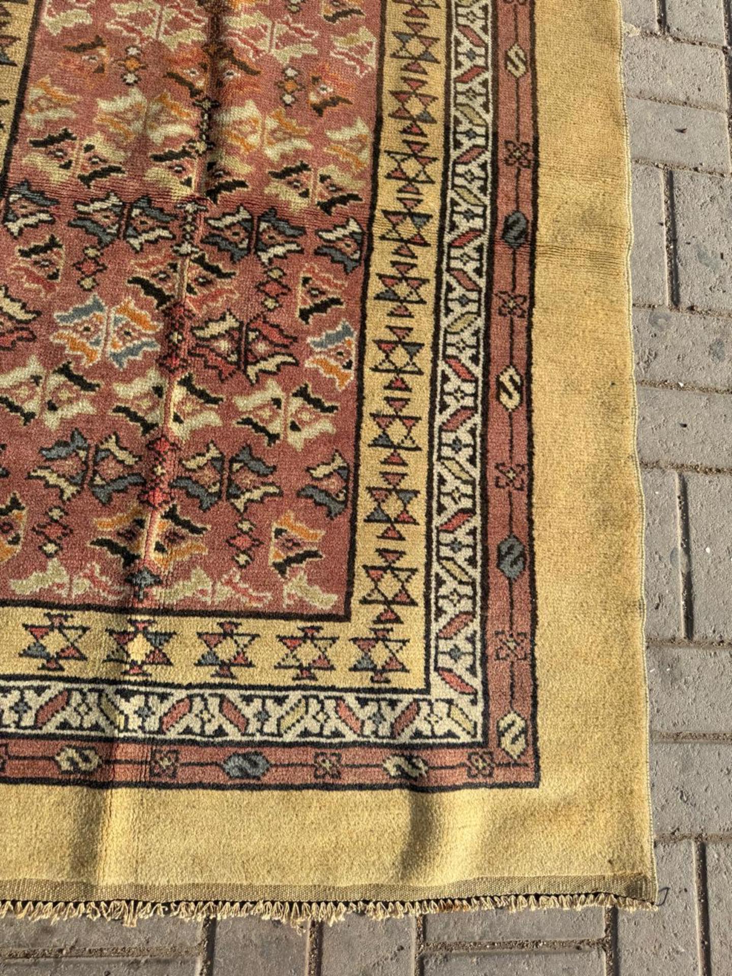 Annodato a mano Tappeto antico di pelo di cammello persiano fatto a mano 3,6' x 4,11', 1900 - 2B97 in vendita