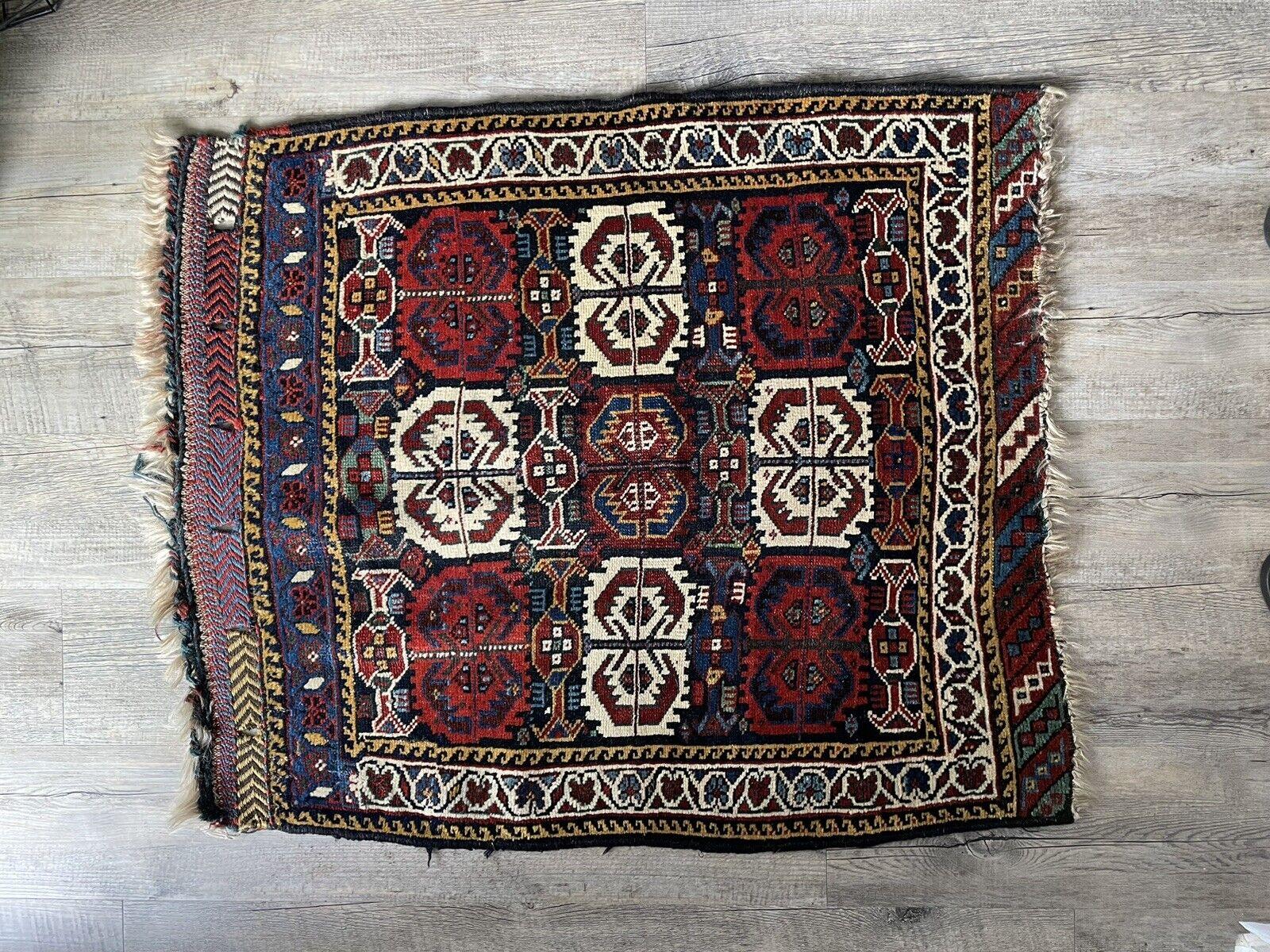 Handmade Antique Persian Collectible Gashkai Bagface 2.2' x 2.7', 1880s - 1N22 For Sale 10