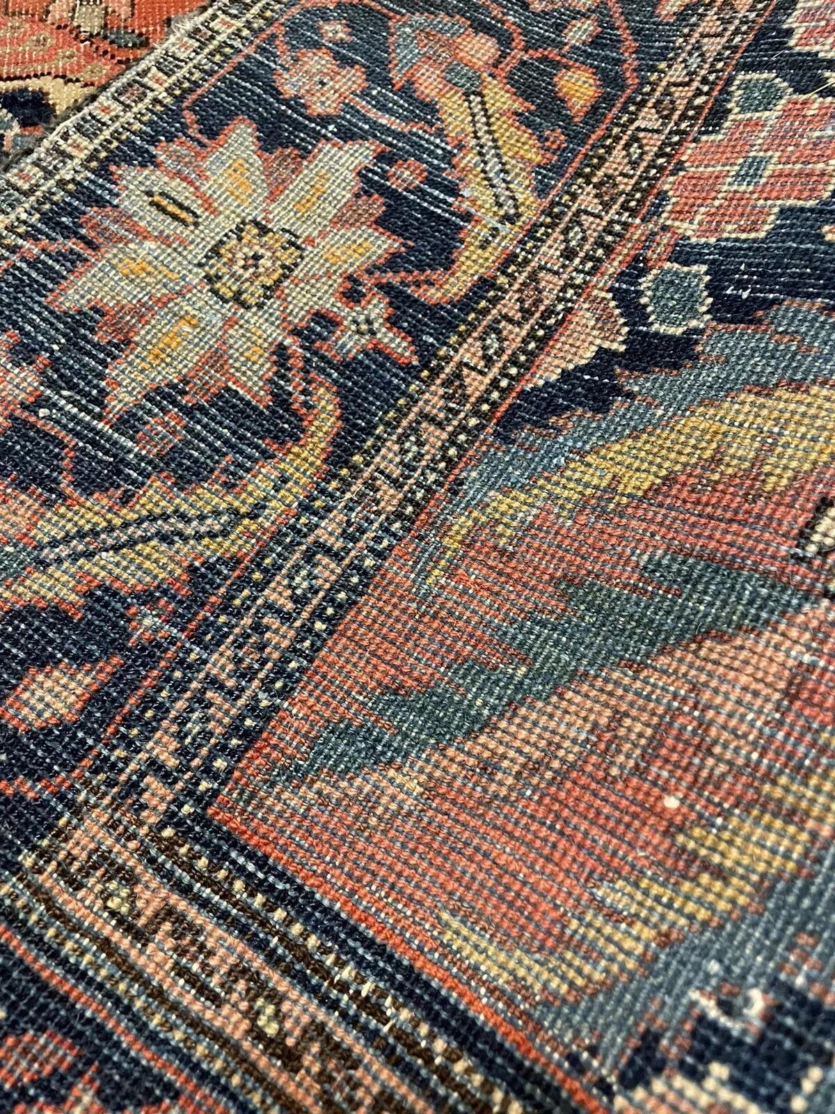 Tapis persan Farahan ancien fait à la main 4,1' x 6,7', 1870s - 1N47 en vente 4