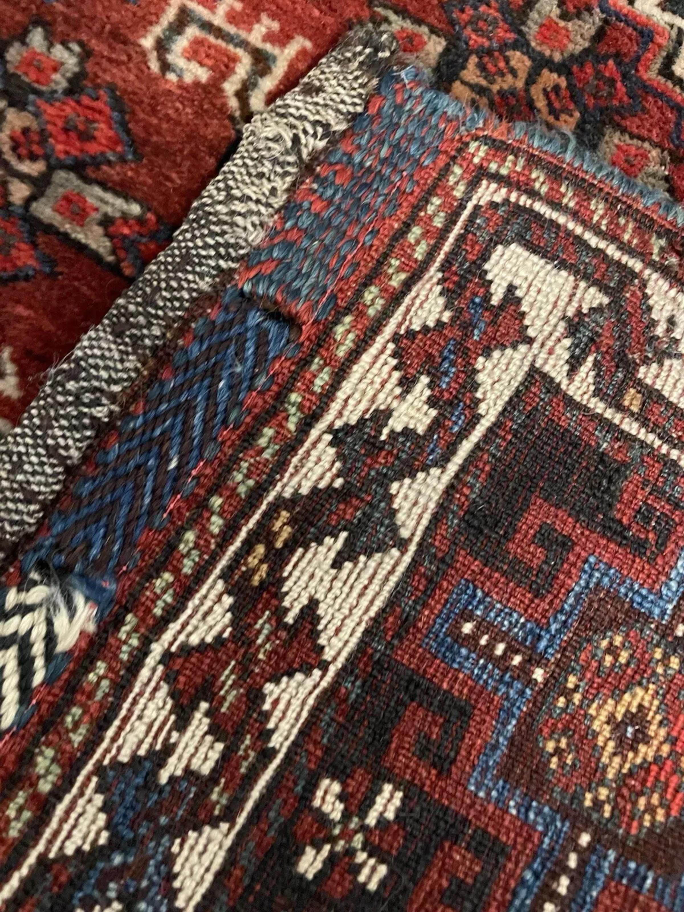 Handgefertigte antike persische Gashkai Collectible Bagface 1.6' x 1.6', 1920er Jahre - 1N101 (Frühes 20. Jahrhundert) im Angebot