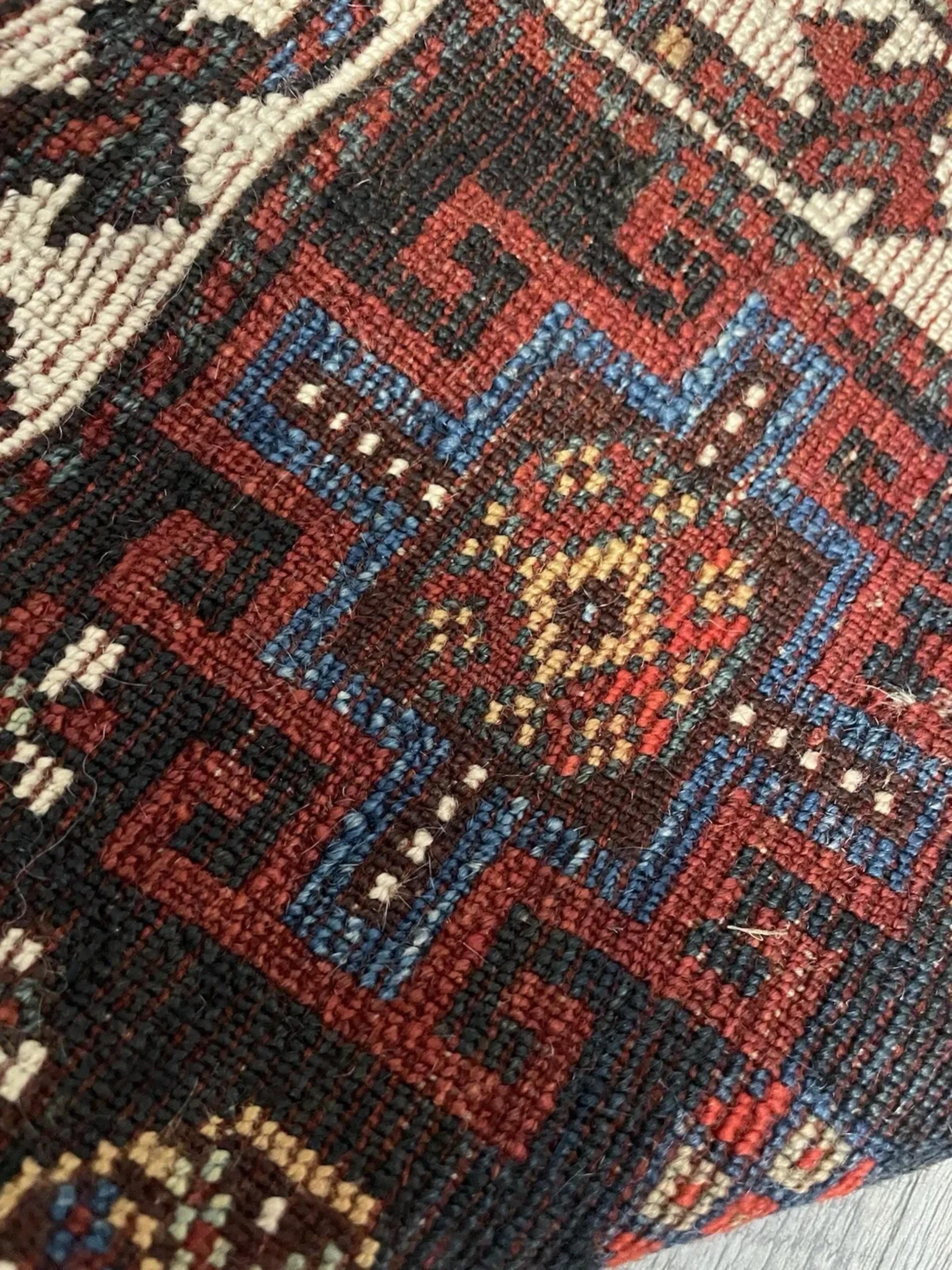 Handgefertigte antike persische Gashkai Collectible Bagface 1.6' x 1.6', 1920er Jahre - 1N101 (Wolle) im Angebot