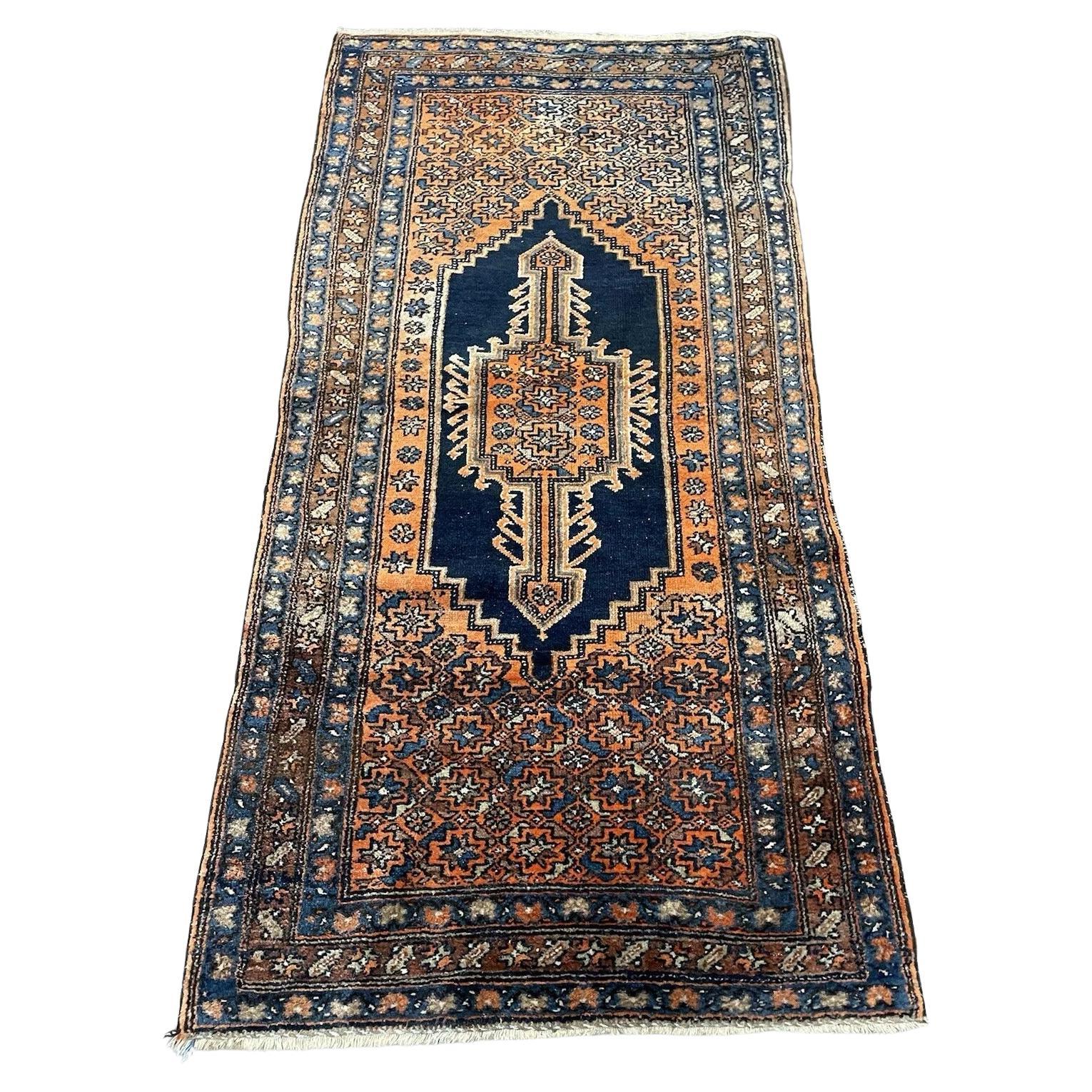 Handmade Antique Persian Hamadan Rug 3.2' x 6.6', 1920s - 1N70