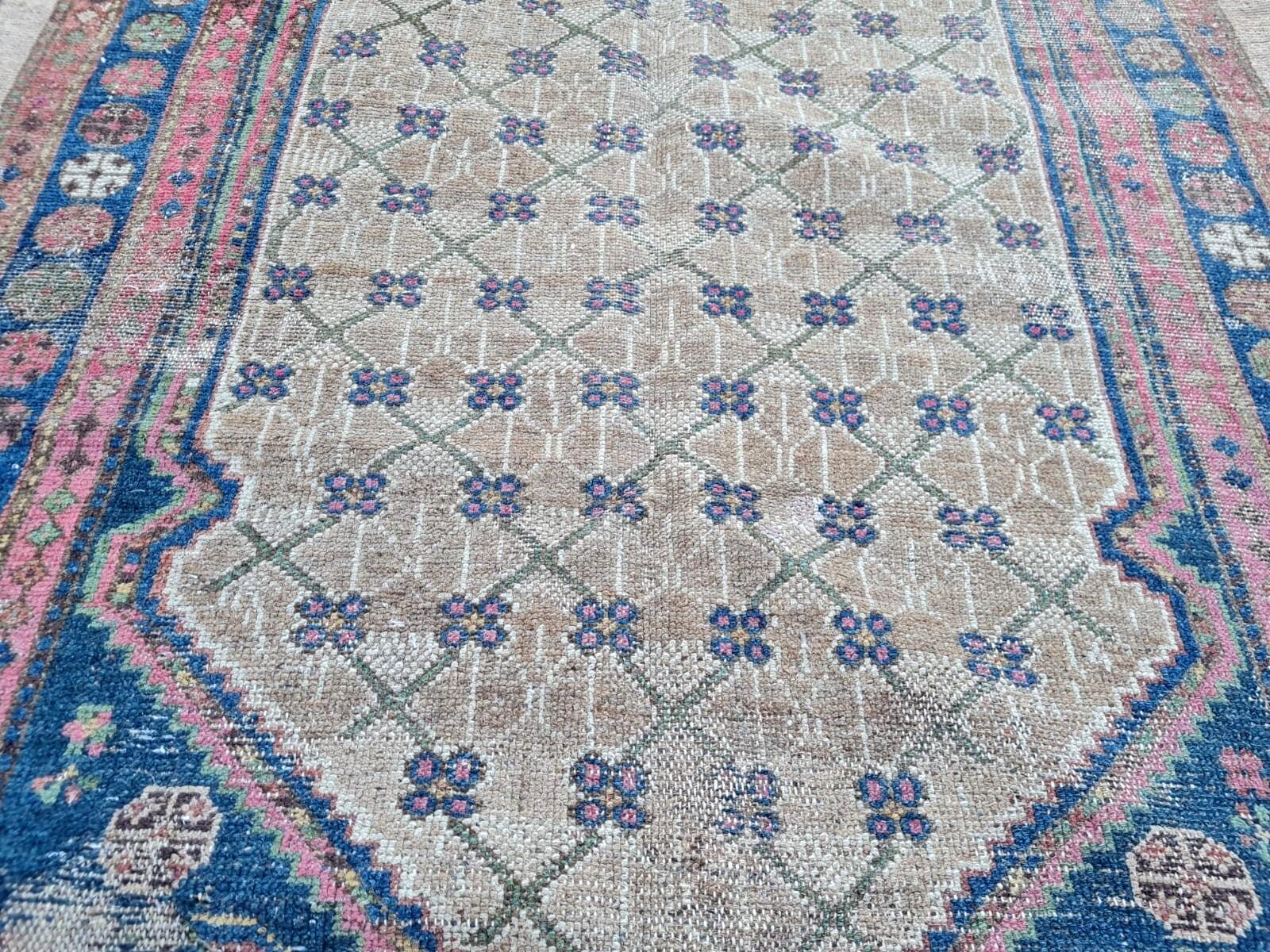 Handmade Antique Persian Hamadan Rug 4.1' x 6.2' 1920s - 2K43 For Sale 2
