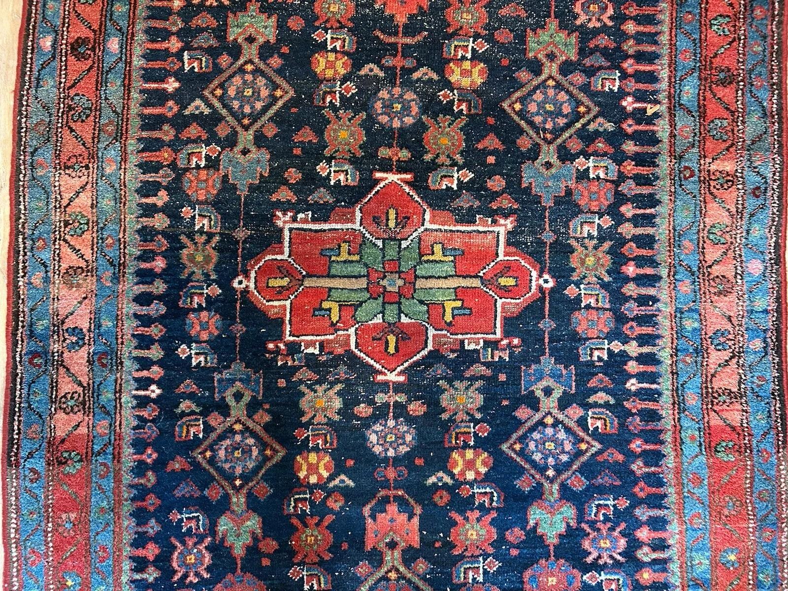 Early 20th Century Handmade Antique Persian Hamadan Rug 4.4' x 7' (133 x 215 cm), 1920s - 2K02 For Sale