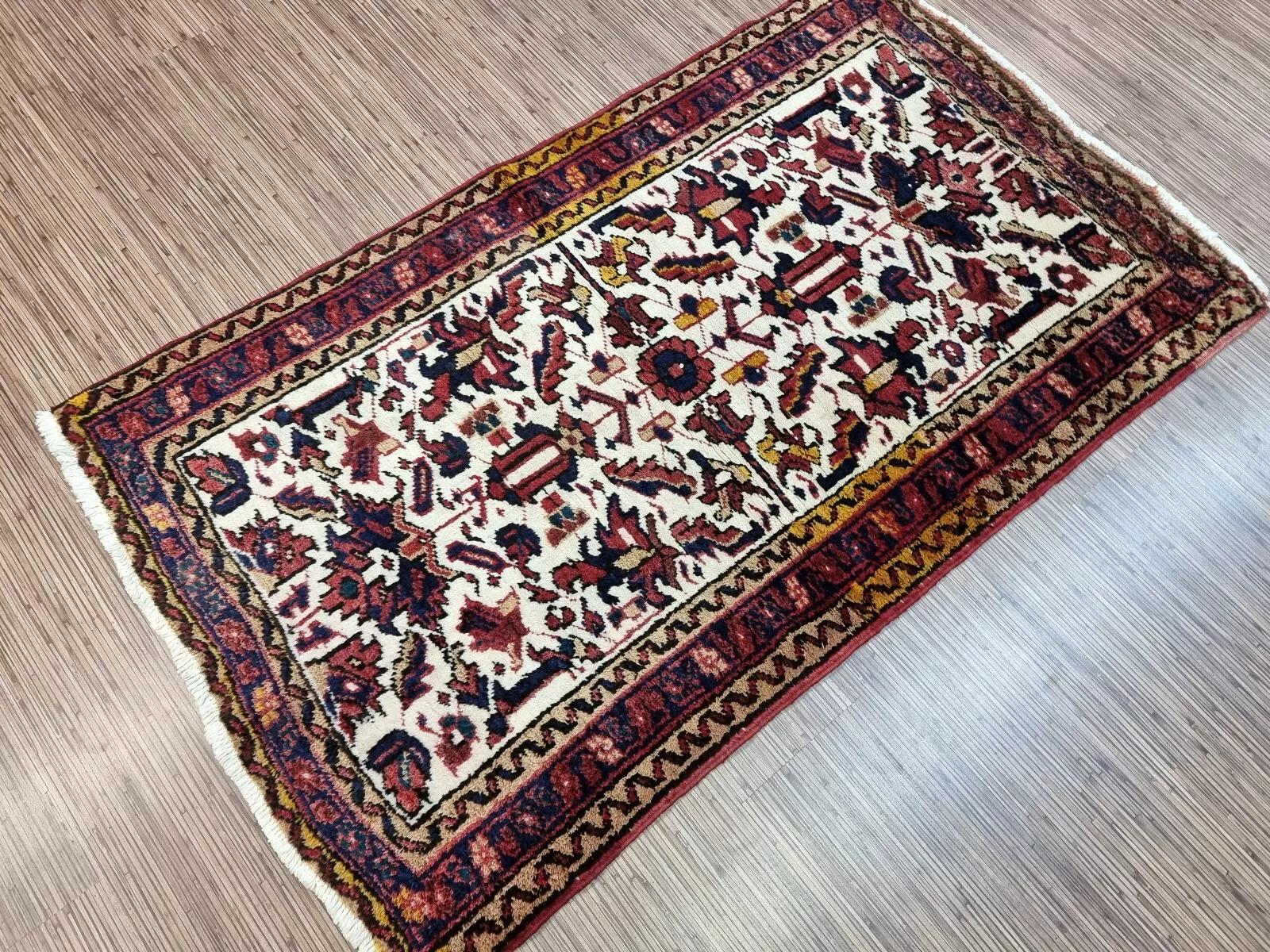 Alfombra persa antigua Heriz hecha a mano 2,8' x 4,8' Años 30 - 1D200 Lana en venta