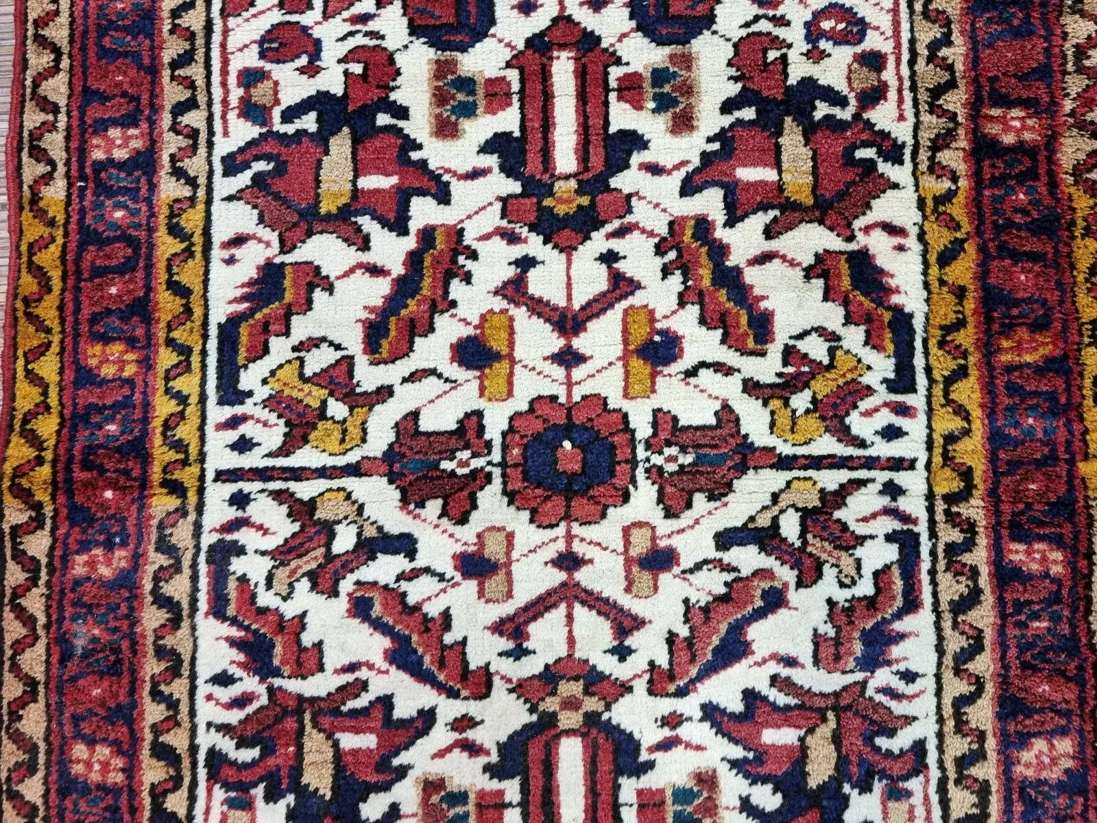 Alfombra persa antigua Heriz hecha a mano 2,8' x 4,8' Años 30 - 1D200 en venta 3