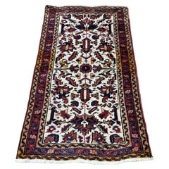 Handmade Antique Persian Heriz Rug 2.8' x 4.8' 1930s - 1D200