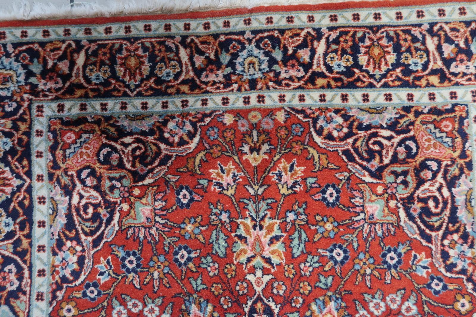 Handmade Antique Persian Kashan Rug 1930s, 1C1066 For Sale 4