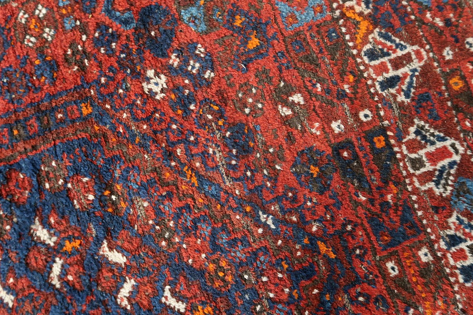 Handgefertigter antiker persischer Khamseh-Teppich 4,3' x 6,6', 1920er Jahre, 1C1085 (Frühes 20. Jahrhundert) im Angebot