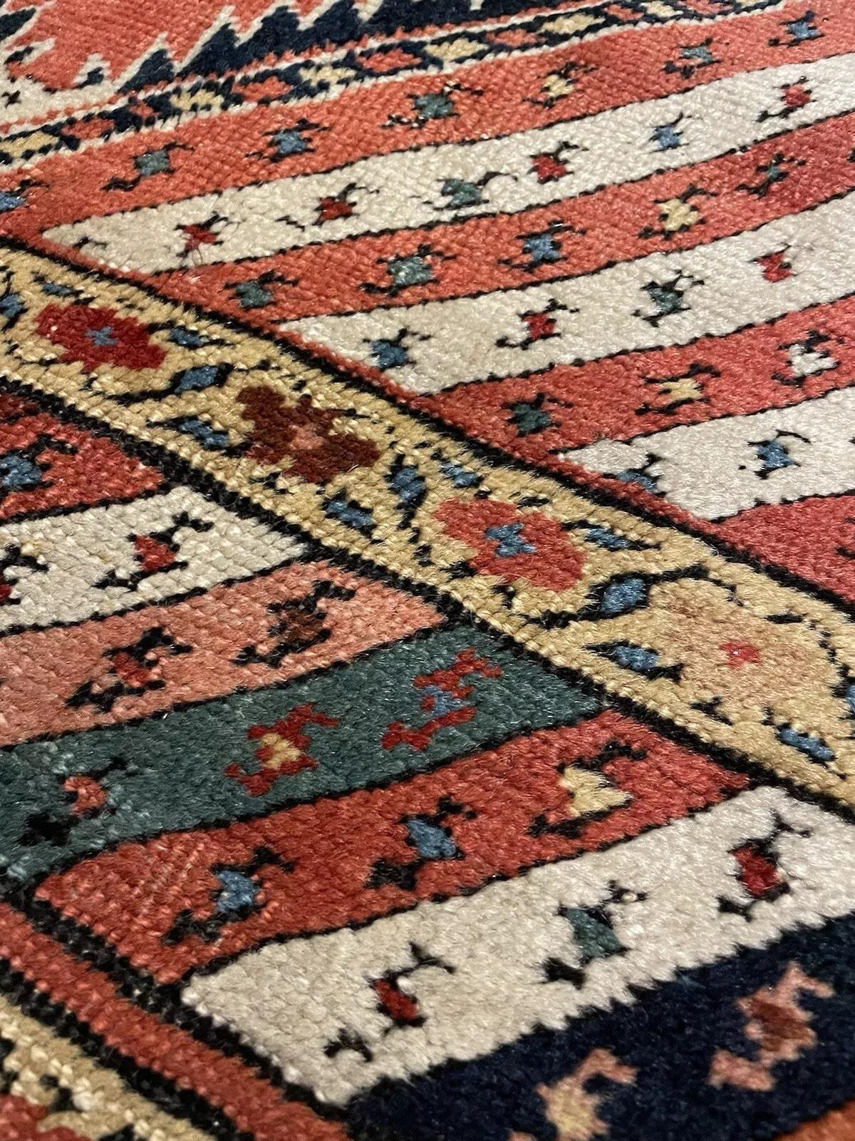 Alfombra persa antigua kurda de colección hecha a mano 3.7' x 9.4' 1870s - 1N77 Fines del siglo XIX en venta