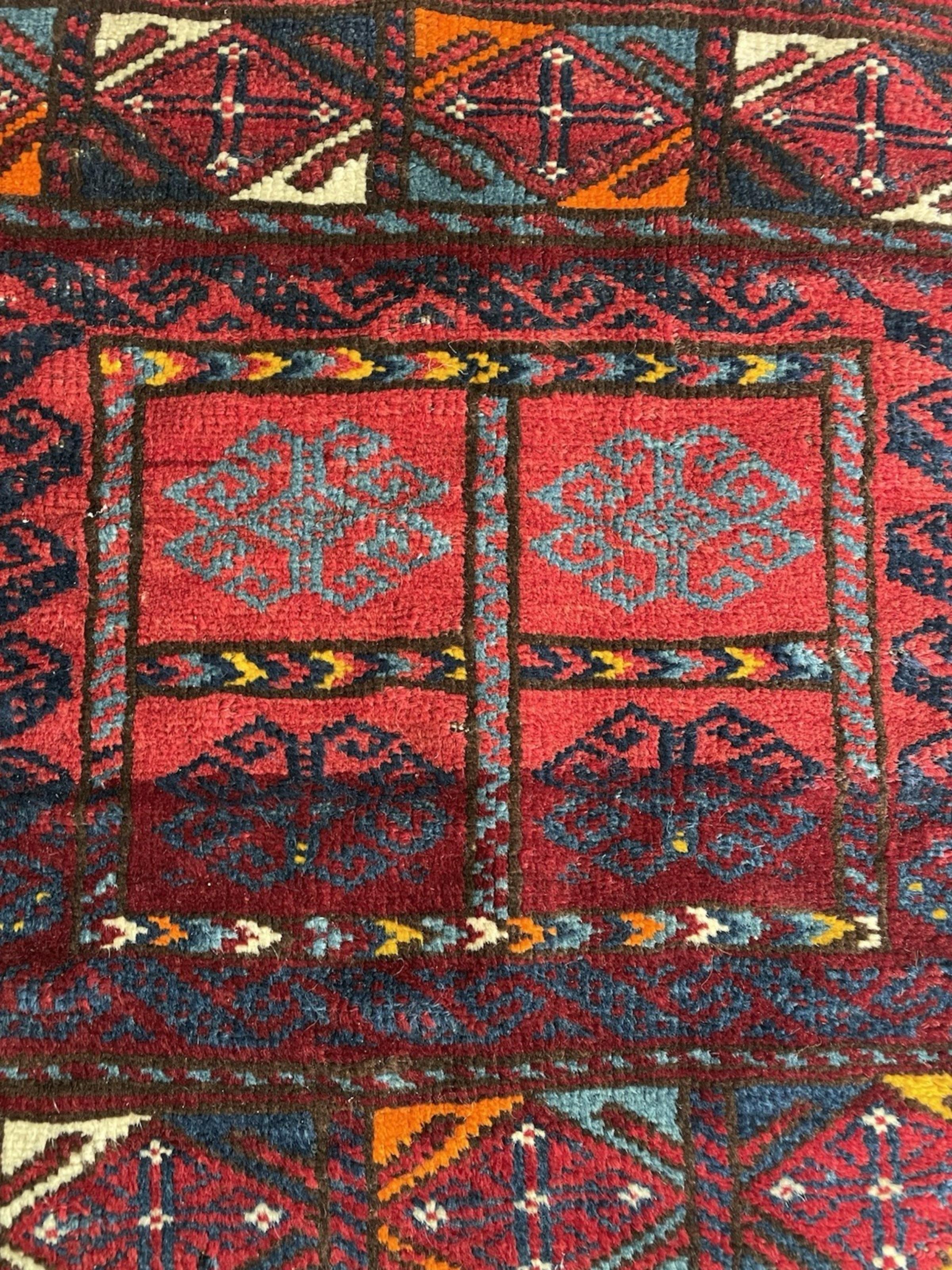 Tapis ancien fait à la main, Persan Kurdish Jaf Bagface 1.6' x 2.1', 1890s - 1N113 en vente 3