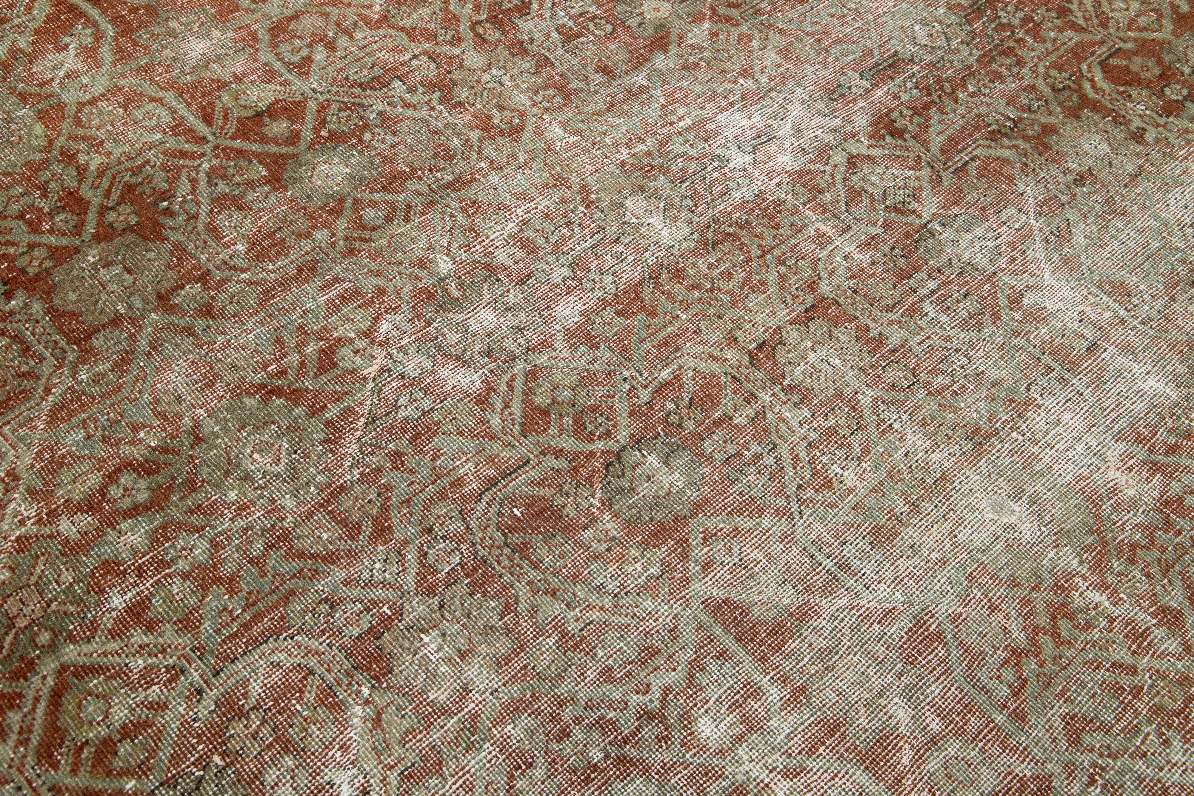 Tapis persan Mahal ancien fait à la main, de couleur rouille avec motif sur toute sa surface en vente 1