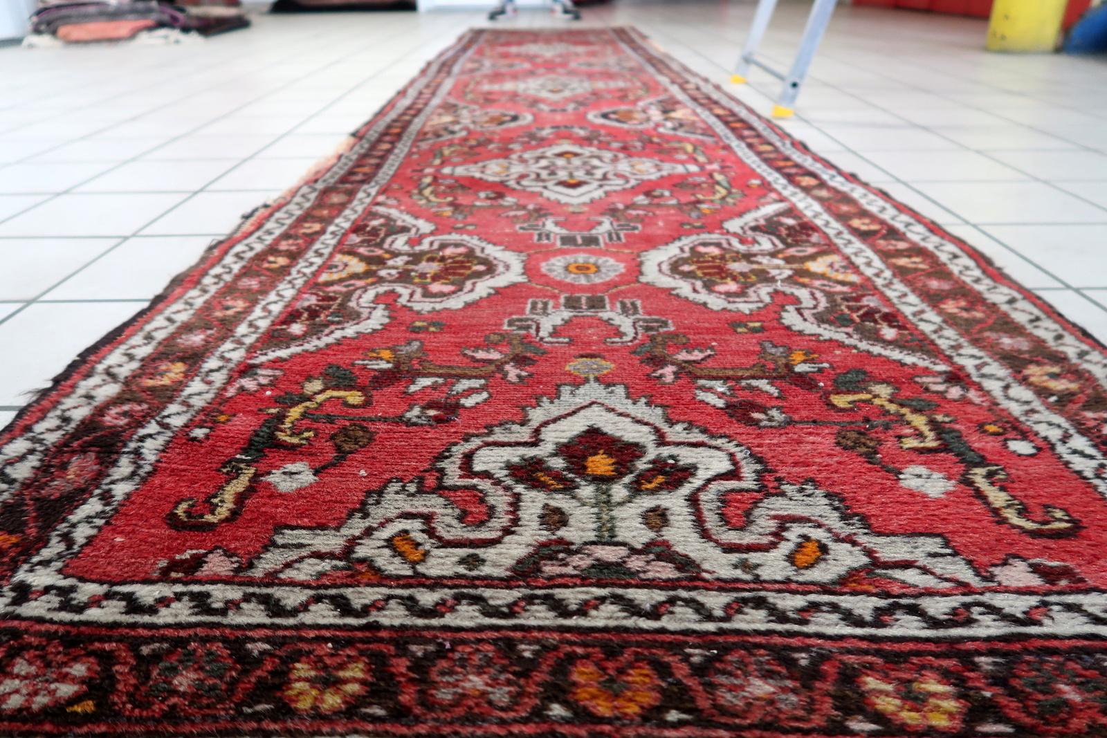Handmade Antique Persian Malayer Runner Rug 2.5' x 12.5', 1920s - 1C1143 For Sale 8