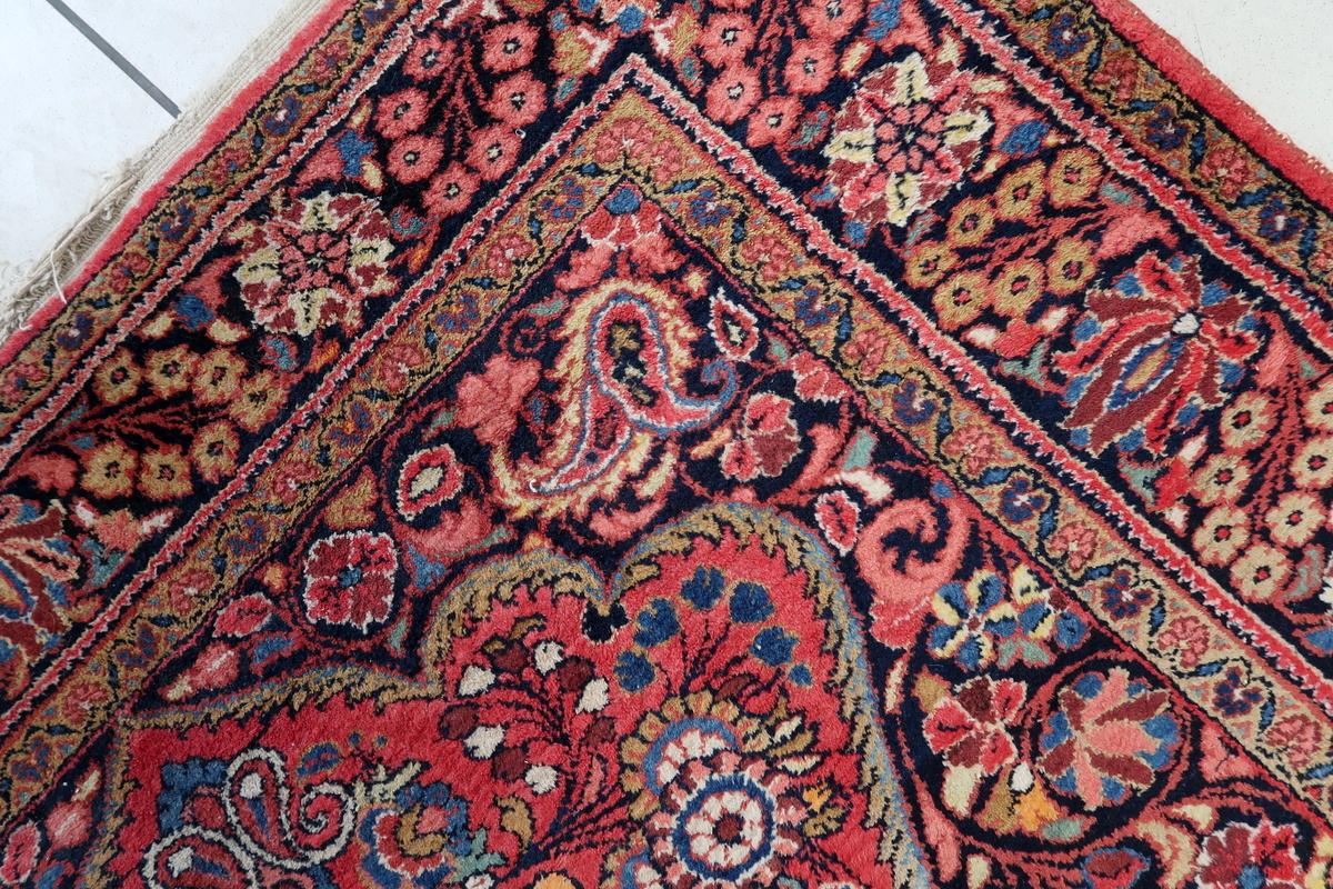 Handmade Antique Persian Mashad Rug 5.2' x 6.7' 1930s - 1С1160 In Good Condition For Sale In Bordeaux, FR
