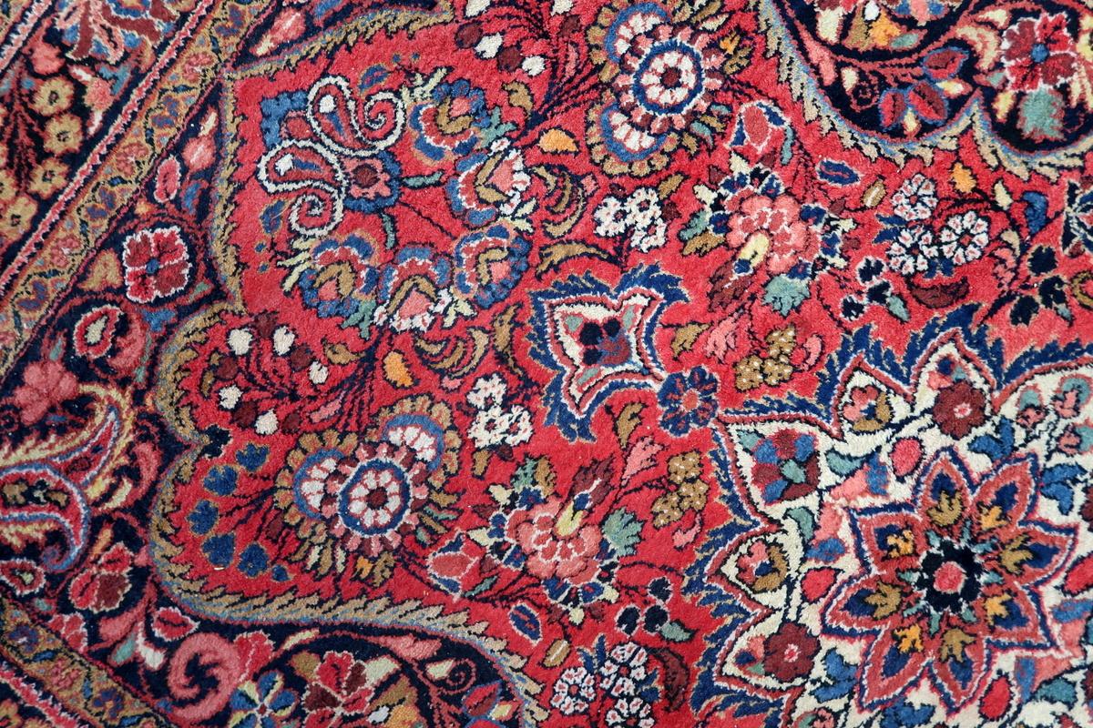 Wool Handmade Antique Persian Mashad Rug 5.2' x 6.7' 1930s - 1С1160 For Sale