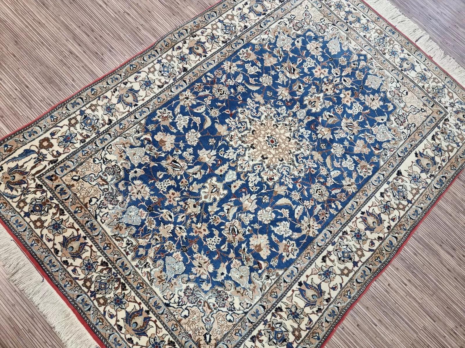 Handmade Antique Persian Nain Rug 3.9' x 5.4' 1920s - 1D182 For Sale 3