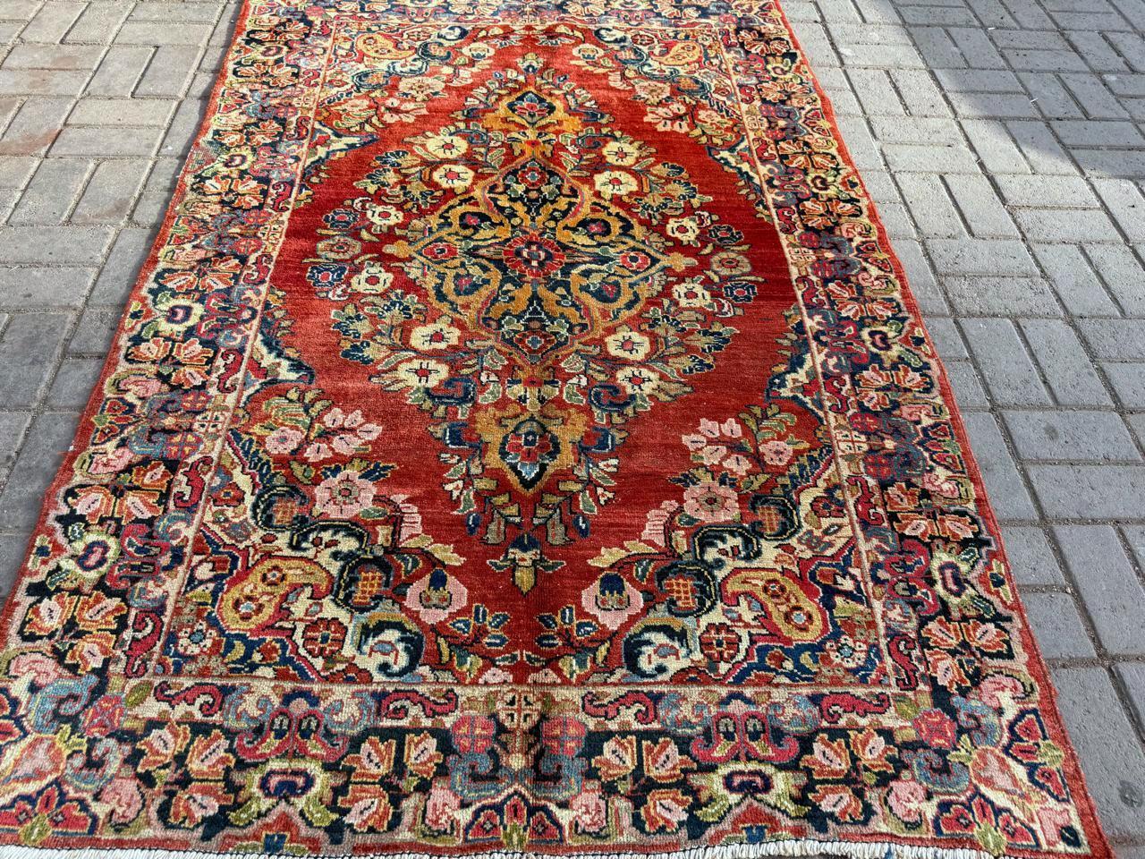 Handgefertigter antiker persischer Sarouk-Teppich 4,3' x 6,4', 1920er Jahre - 2B95 (Wolle) im Angebot