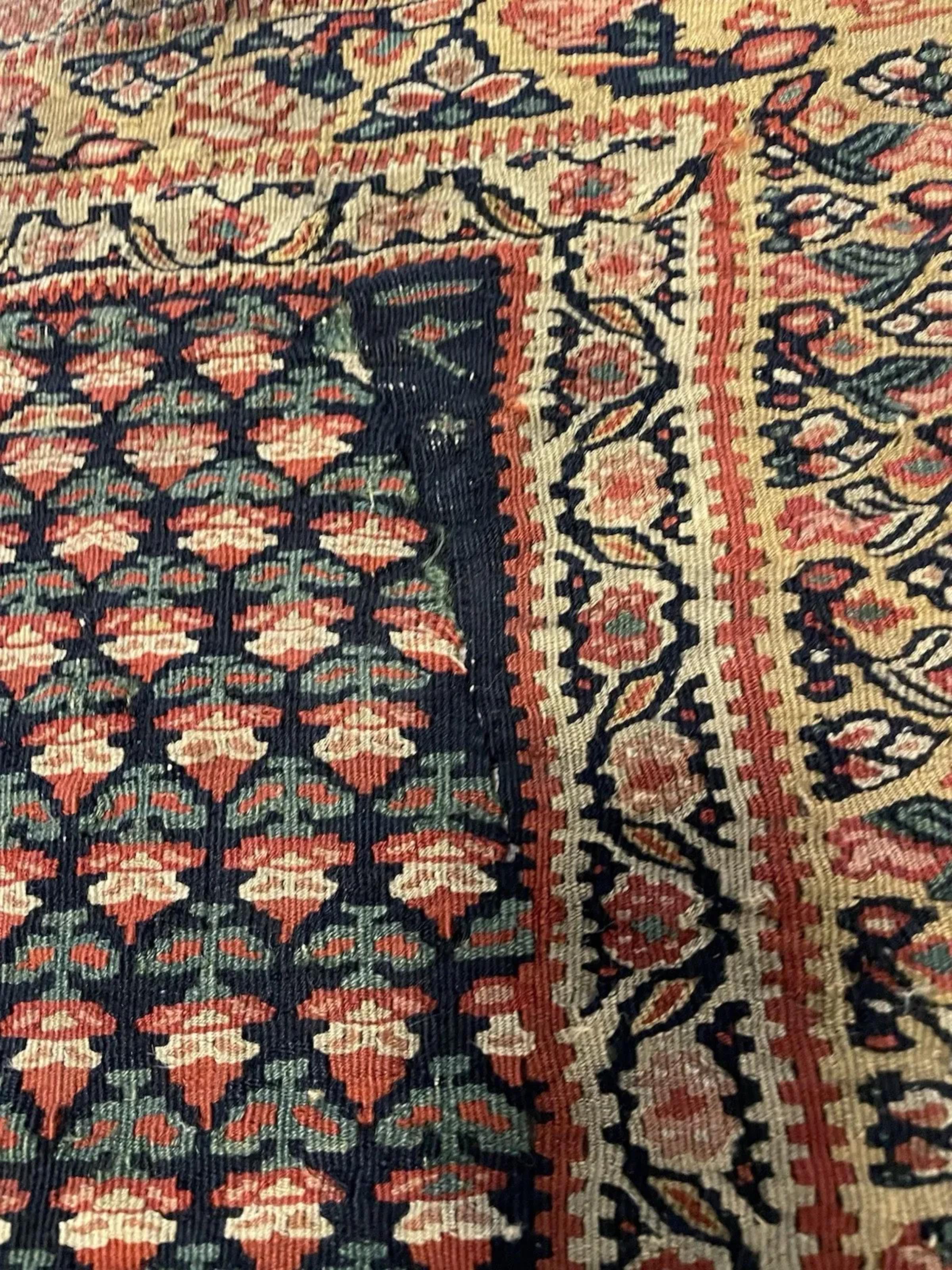 Alfombra persa antigua Senneh Kilim hecha a mano 3,11' x 5,6', década de 1880 - 1N109 Francés en venta