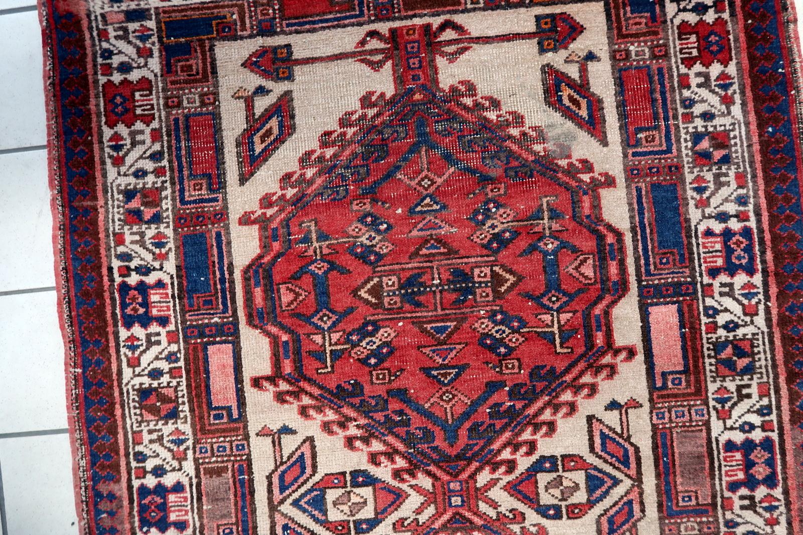 Handgefertigter antiker persischer Serab-Läufer 3.3' x 10.6' 1920er Jahre - 1C1165 (Frühes 20. Jahrhundert) im Angebot