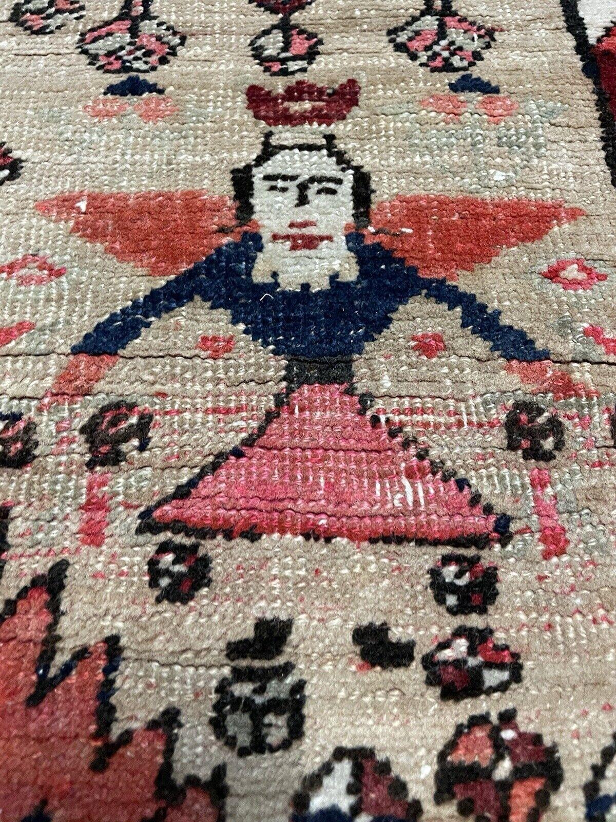Handmade Antique Persian Seraband Collectible Rug 4.3' x 7.4' 1900s - 1N78 For Sale 3