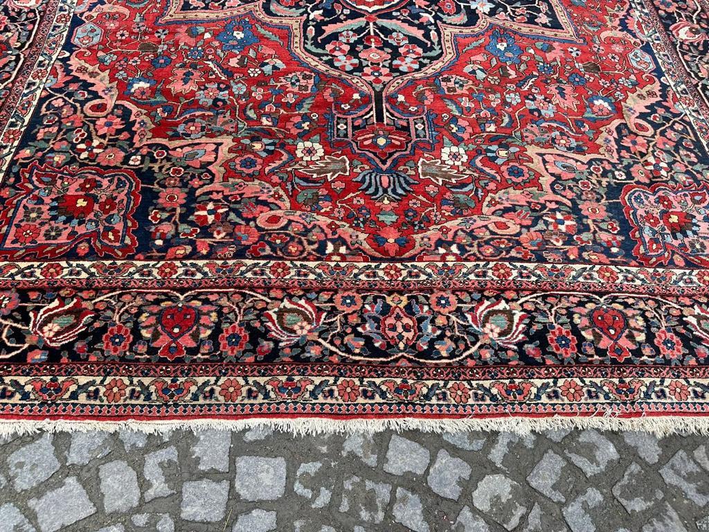 Wool Handmade Antique Persian Style Bakhtiari Large Rug 9.8' x 14.8', 1900s - 2B20 For Sale