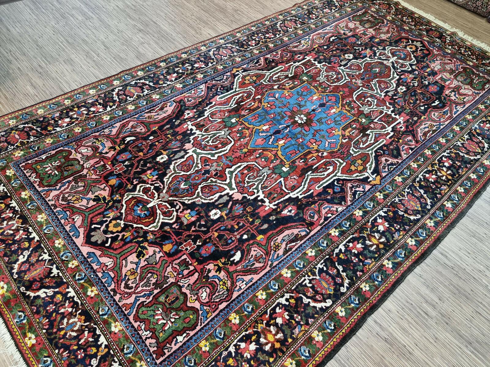 Handmade Antique Persian Style Bakhtiari Rug 7.2' x 13.2', 1920s - 1D74 In Good Condition For Sale In Bordeaux, FR